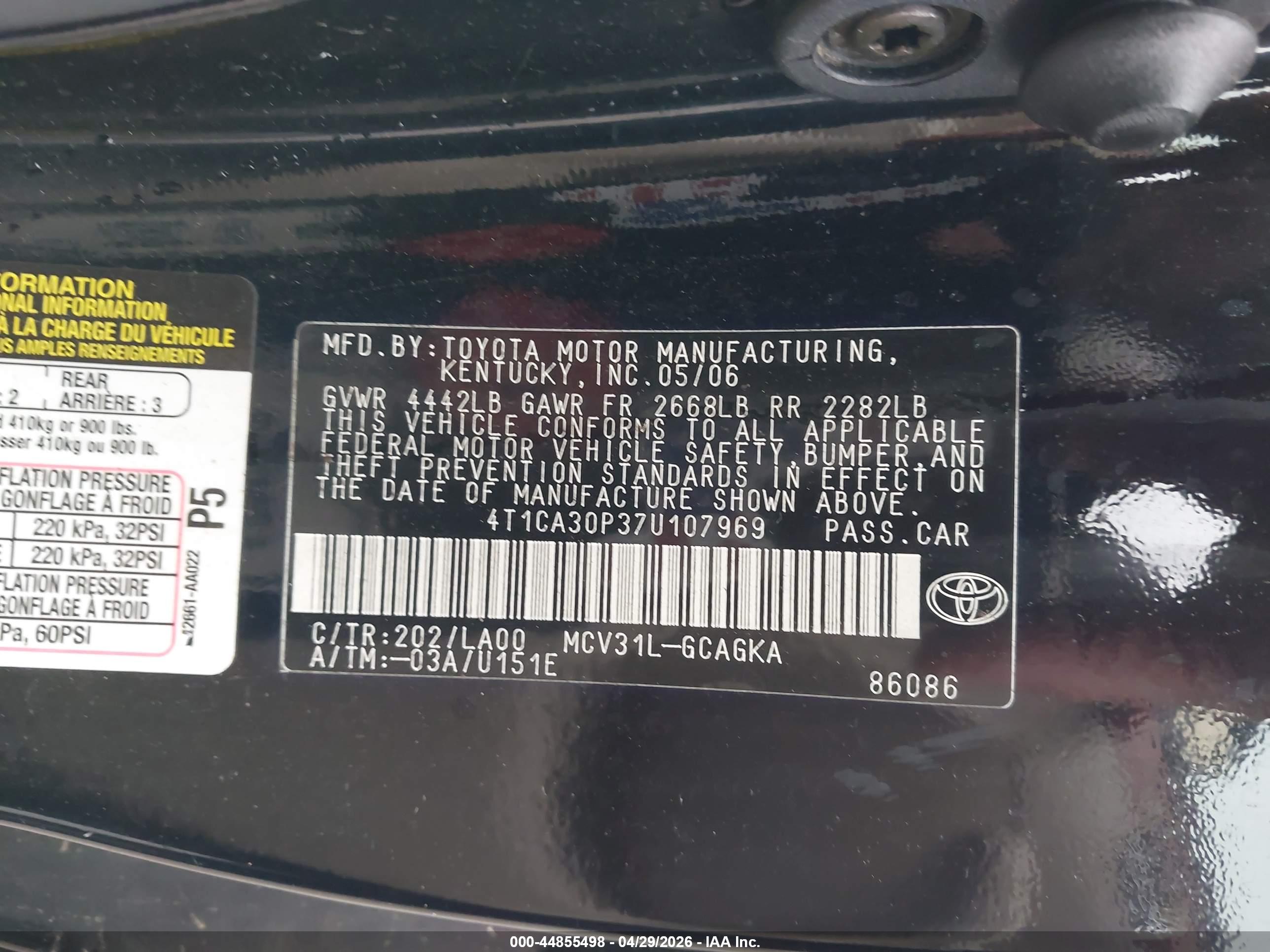 TOYOTA CAMRY image 9