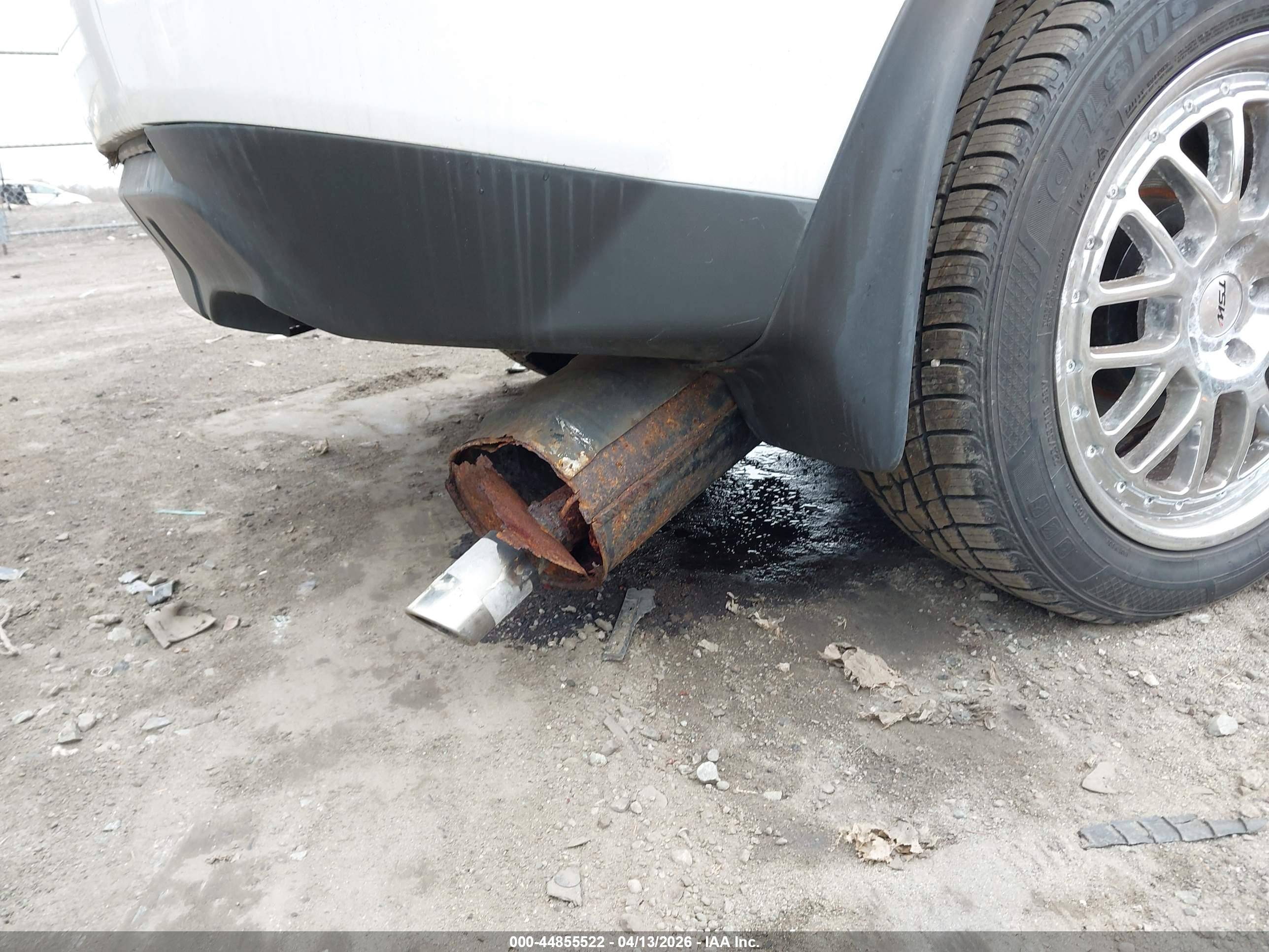 MITSUBISHI OUTLANDER image 6