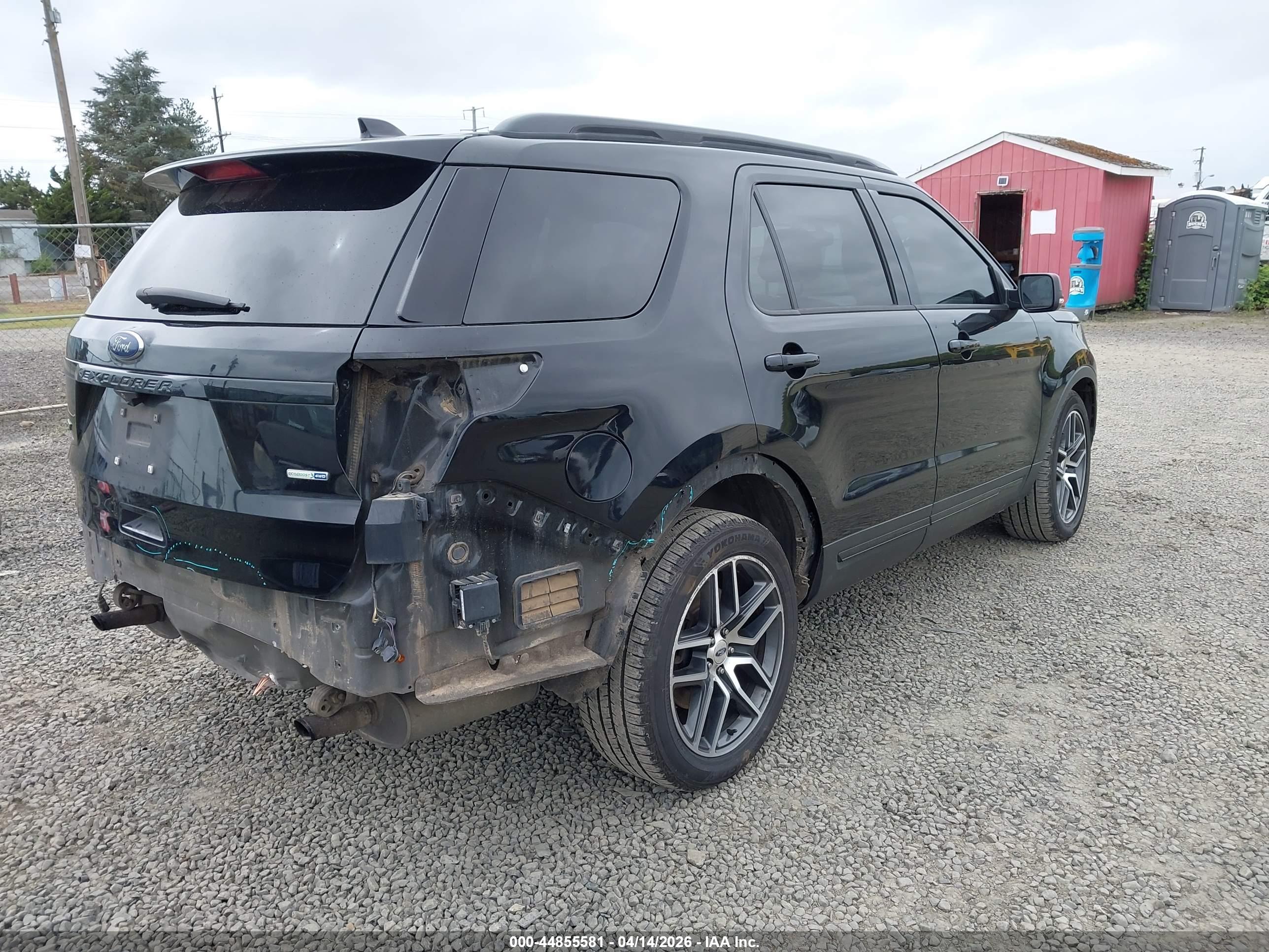 FORD EXPLORER image 4