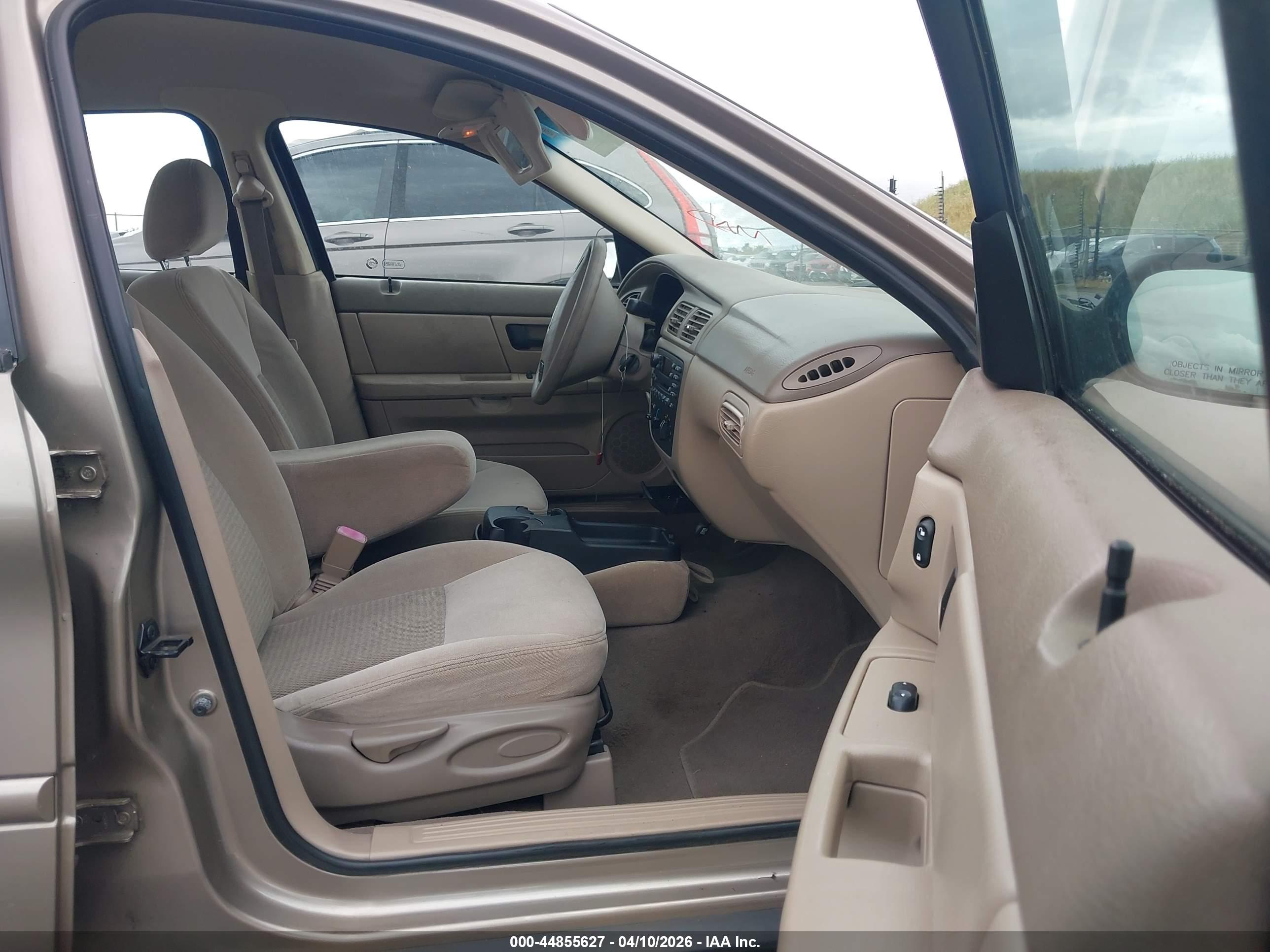 FORD TAURUS image 5