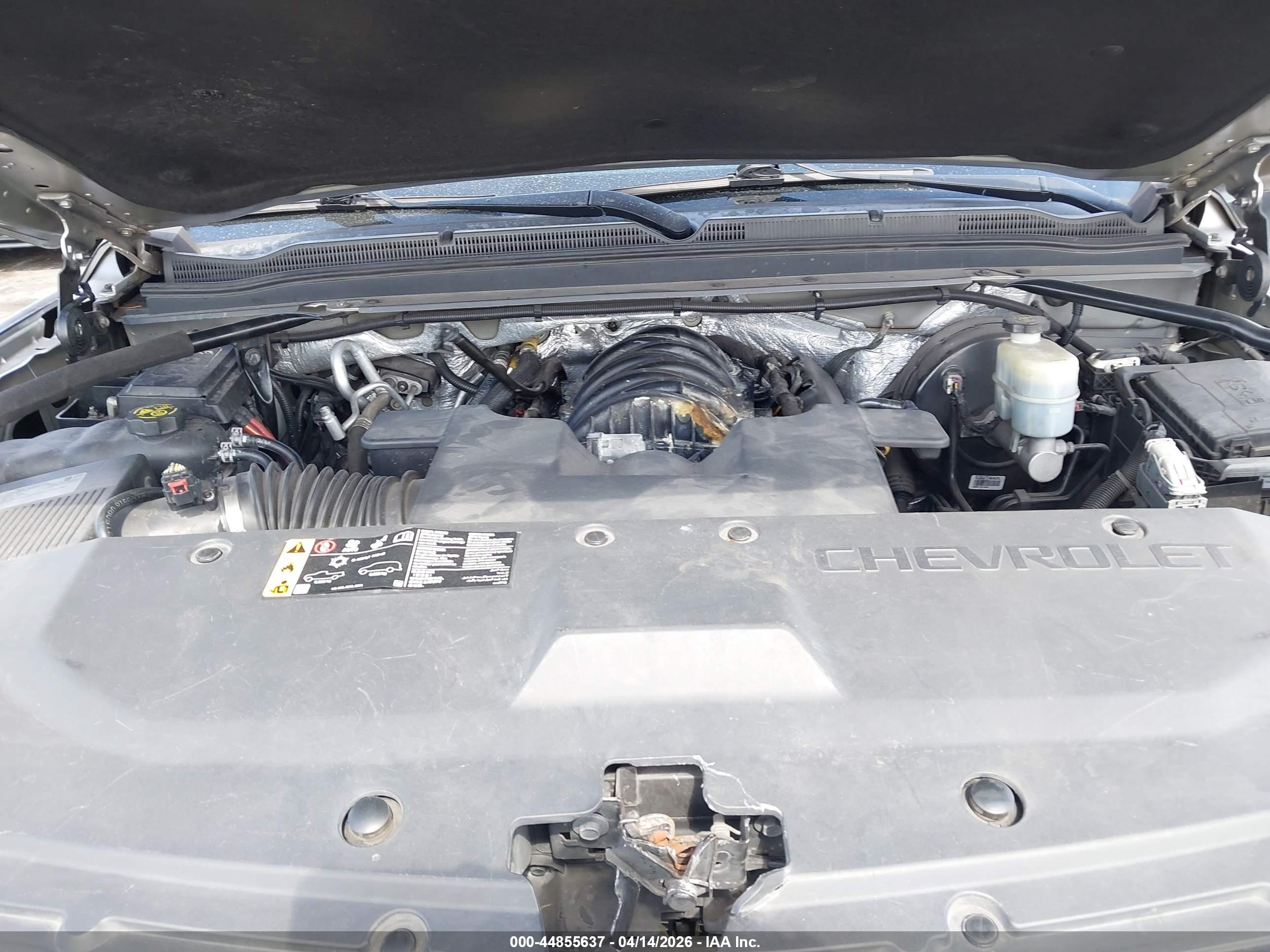 CHEVROLET SUBURBAN image 10