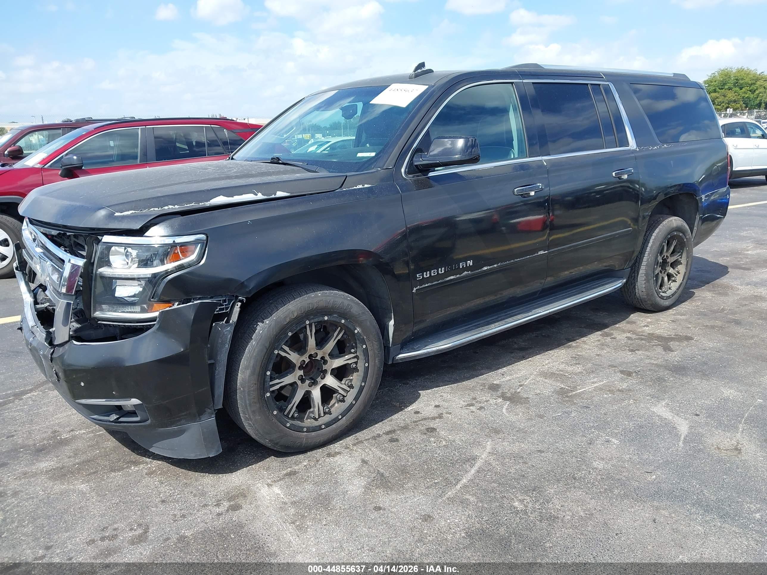 CHEVROLET SUBURBAN image 2