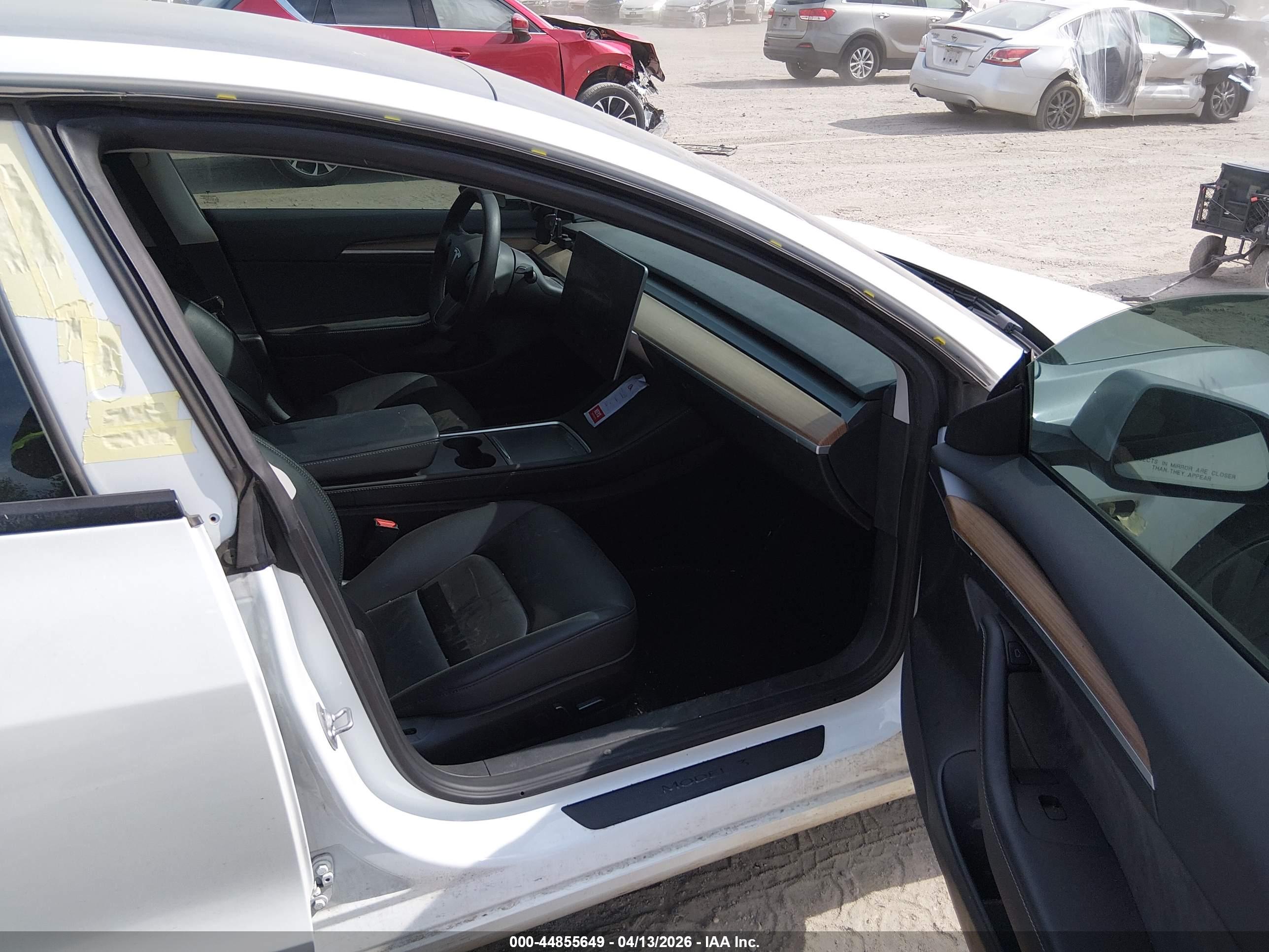 TESLA MODEL image 5