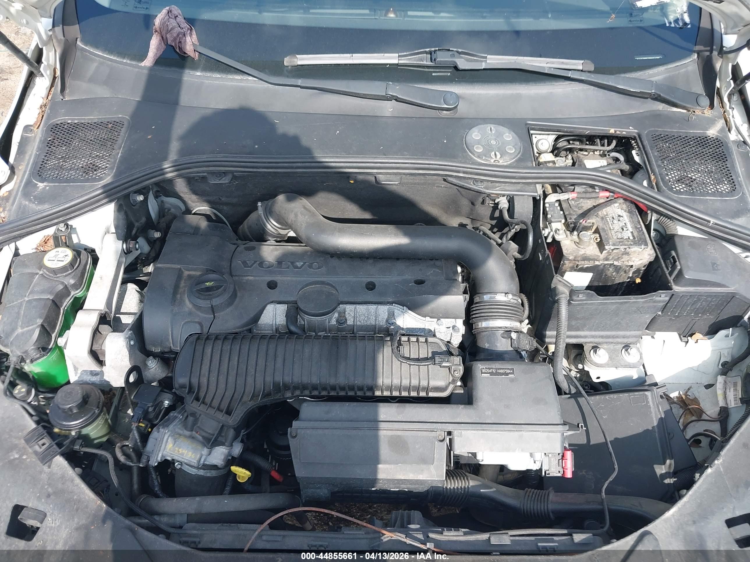 VOLVO S60 image 10