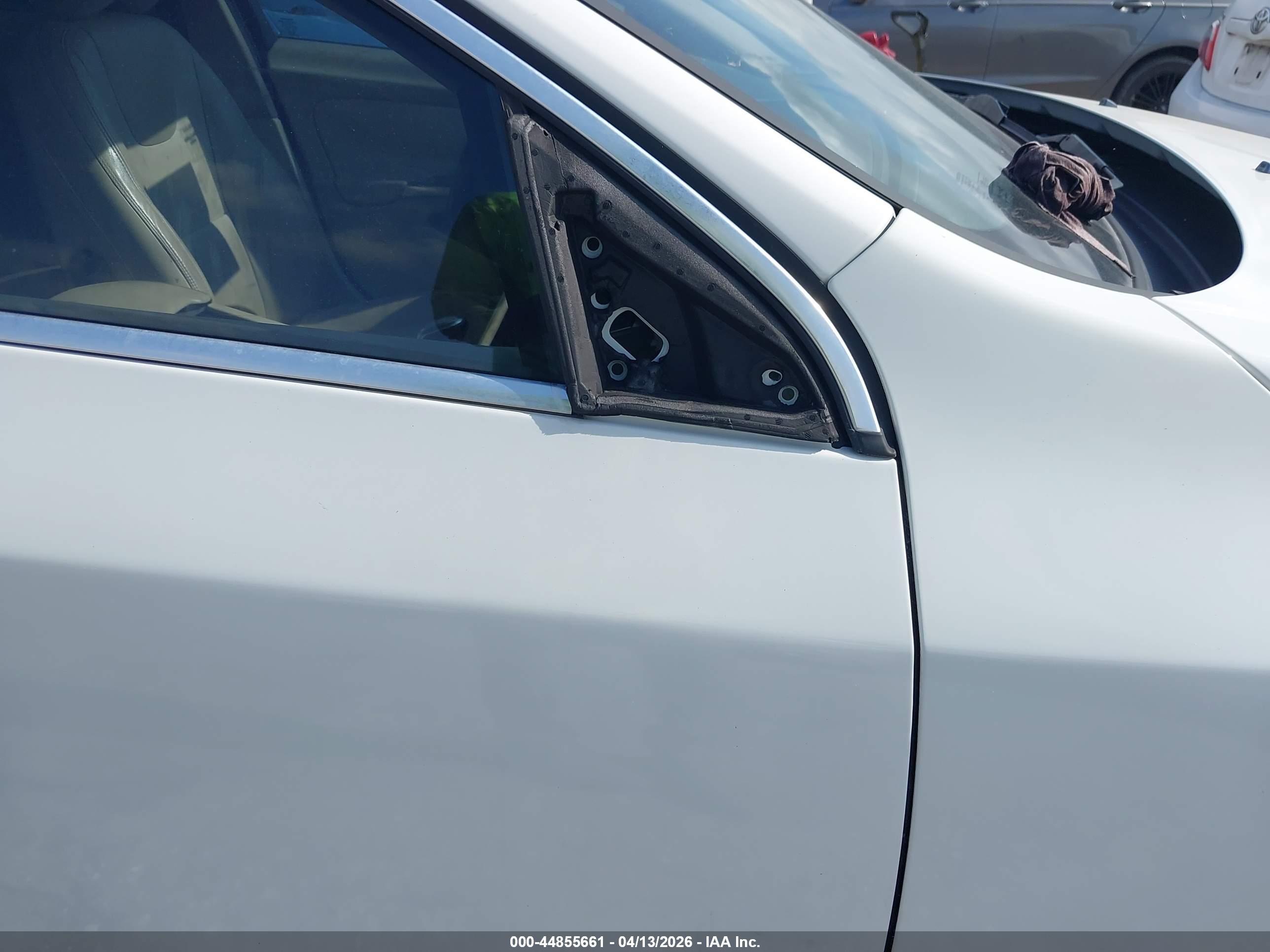 VOLVO S60 image 6