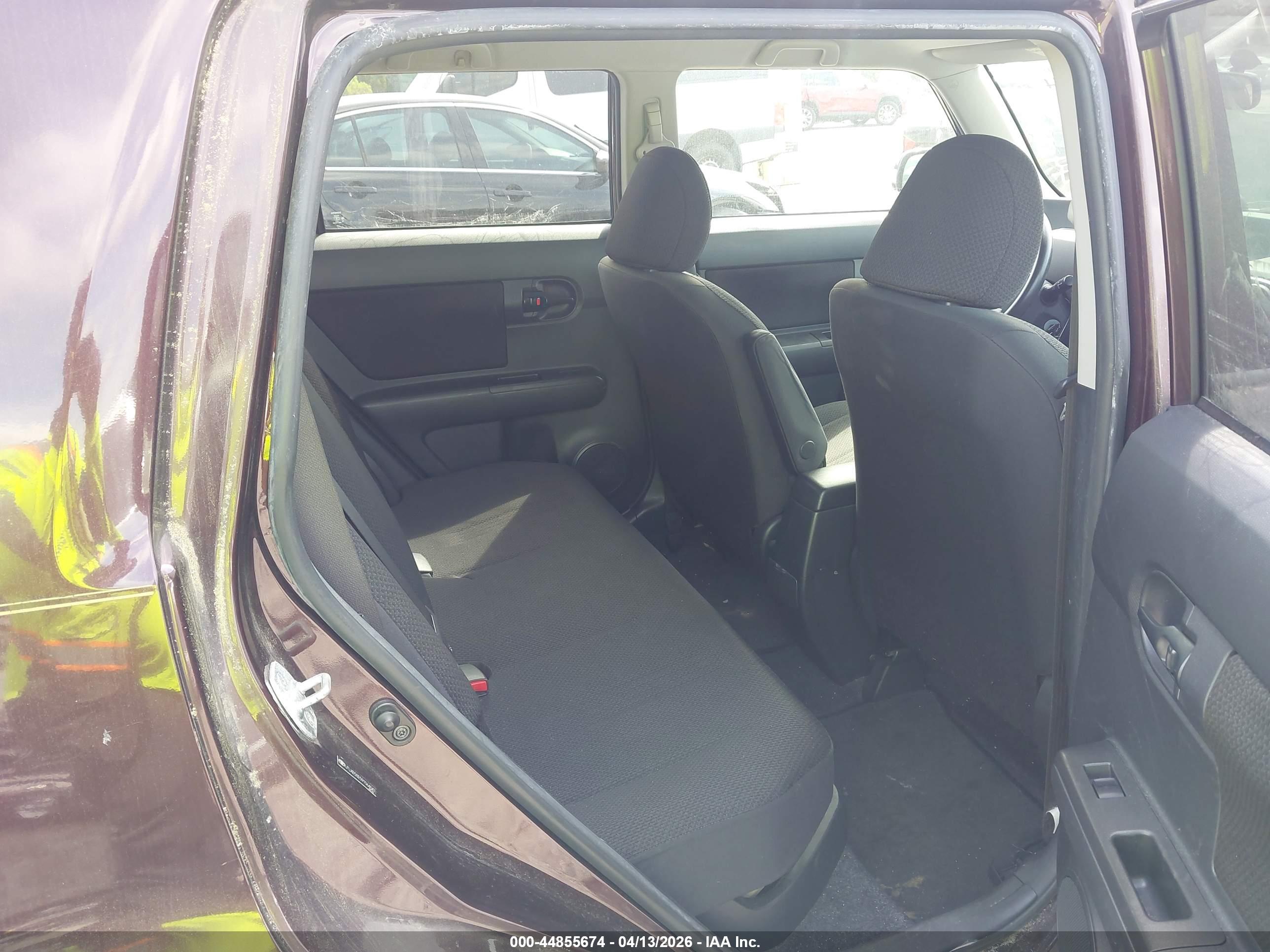 SCION XB image 8