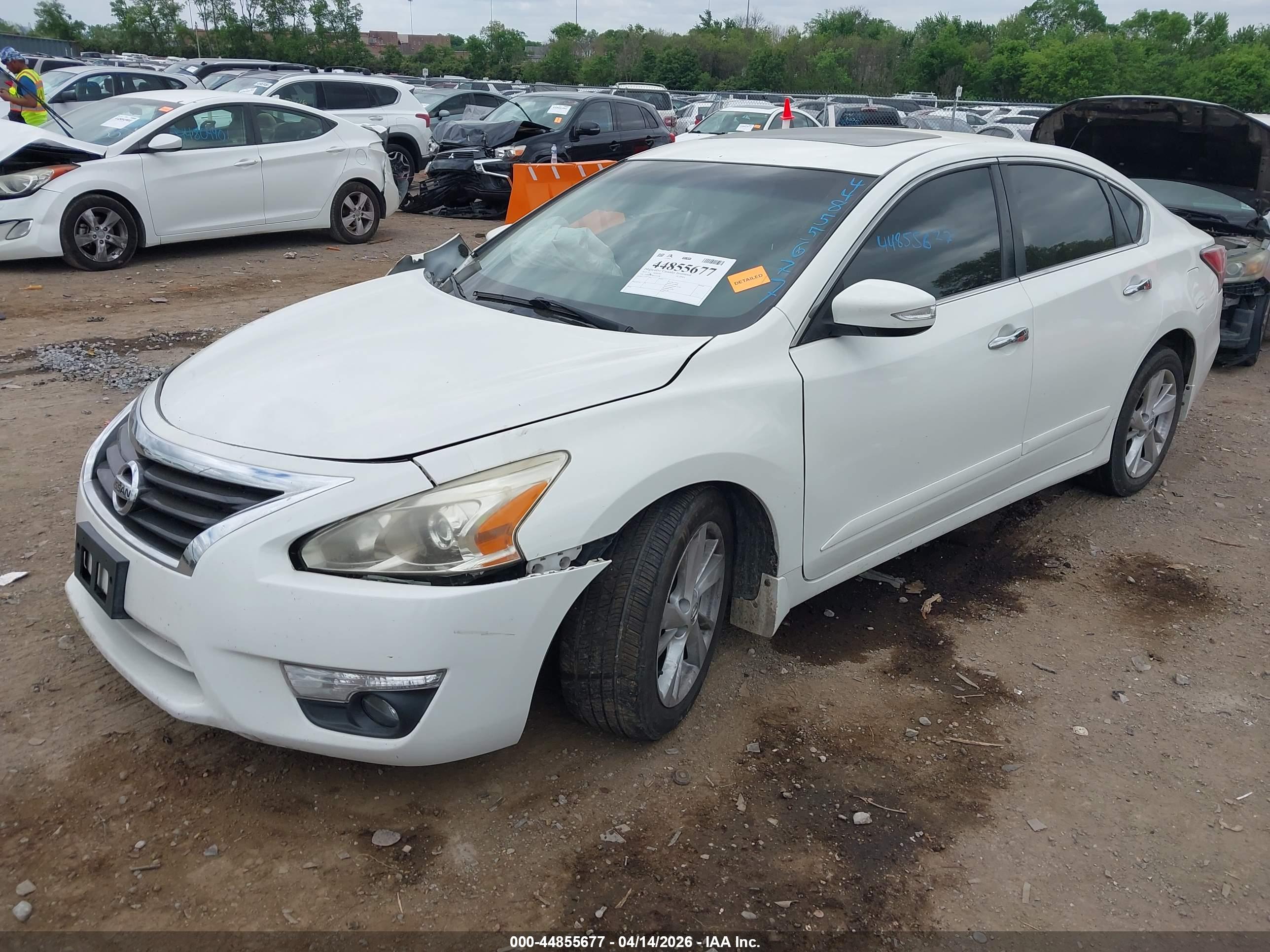 NISSAN ALTIMA image 2