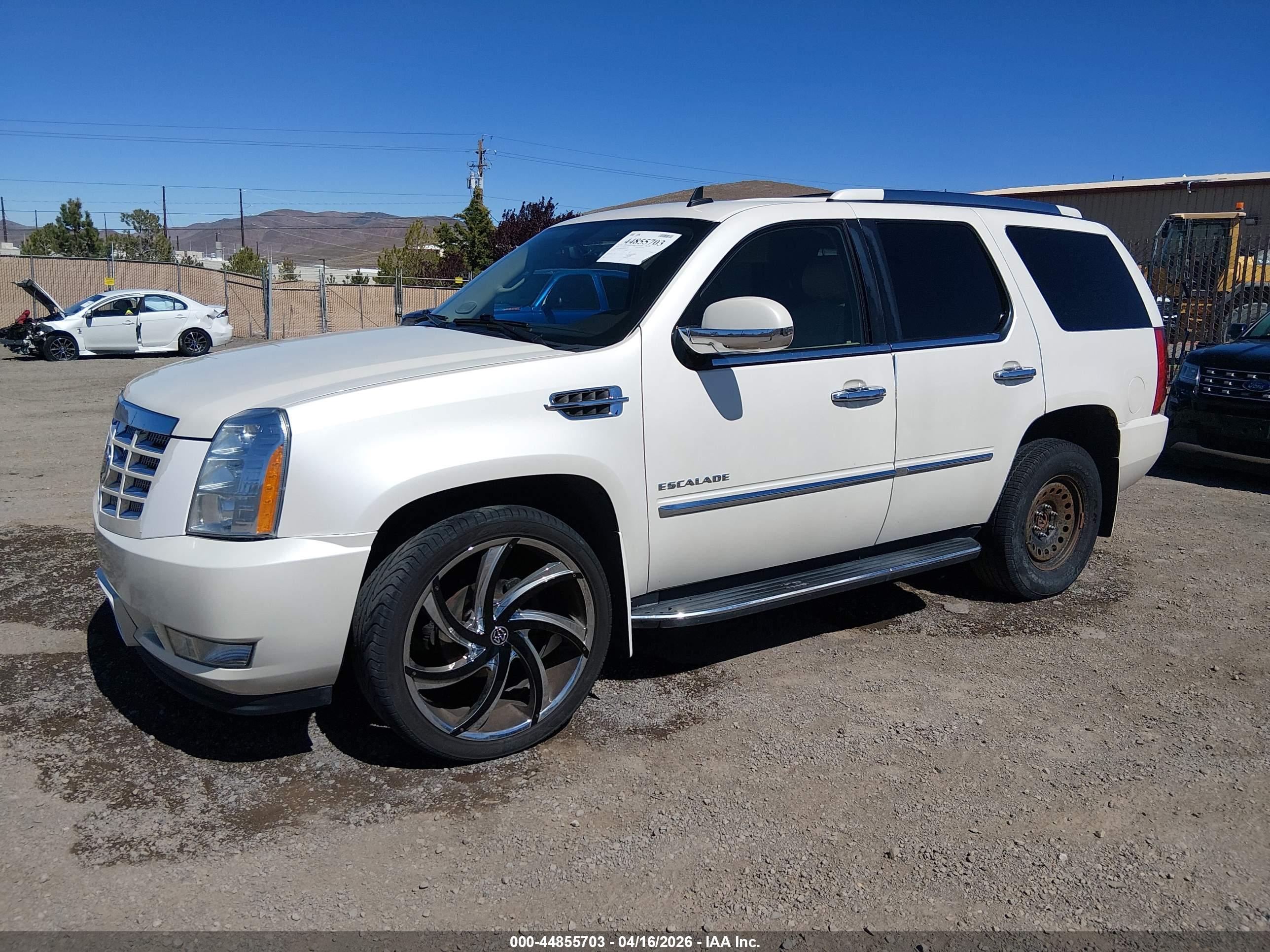 CADILLAC ESCALADE image 2