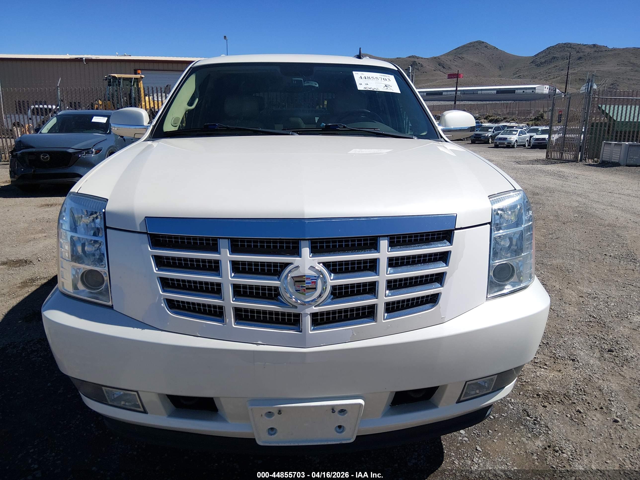 CADILLAC ESCALADE image 6