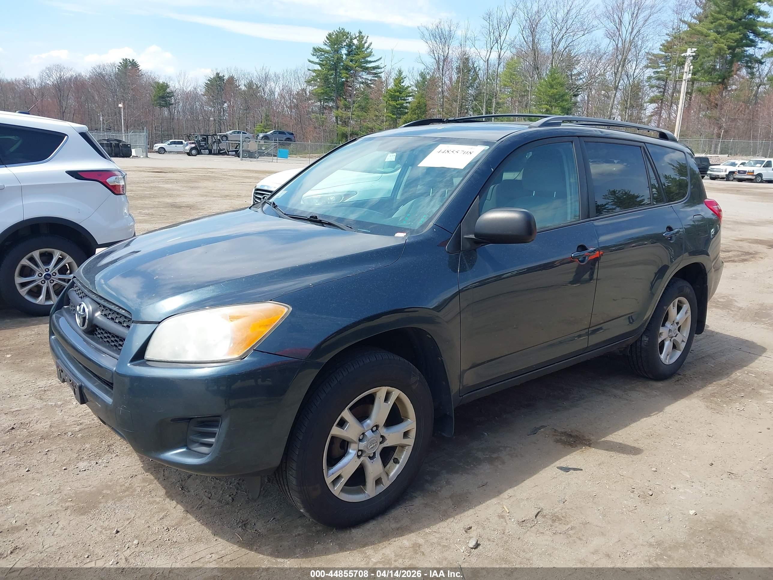TOYOTA RAV4 image 2