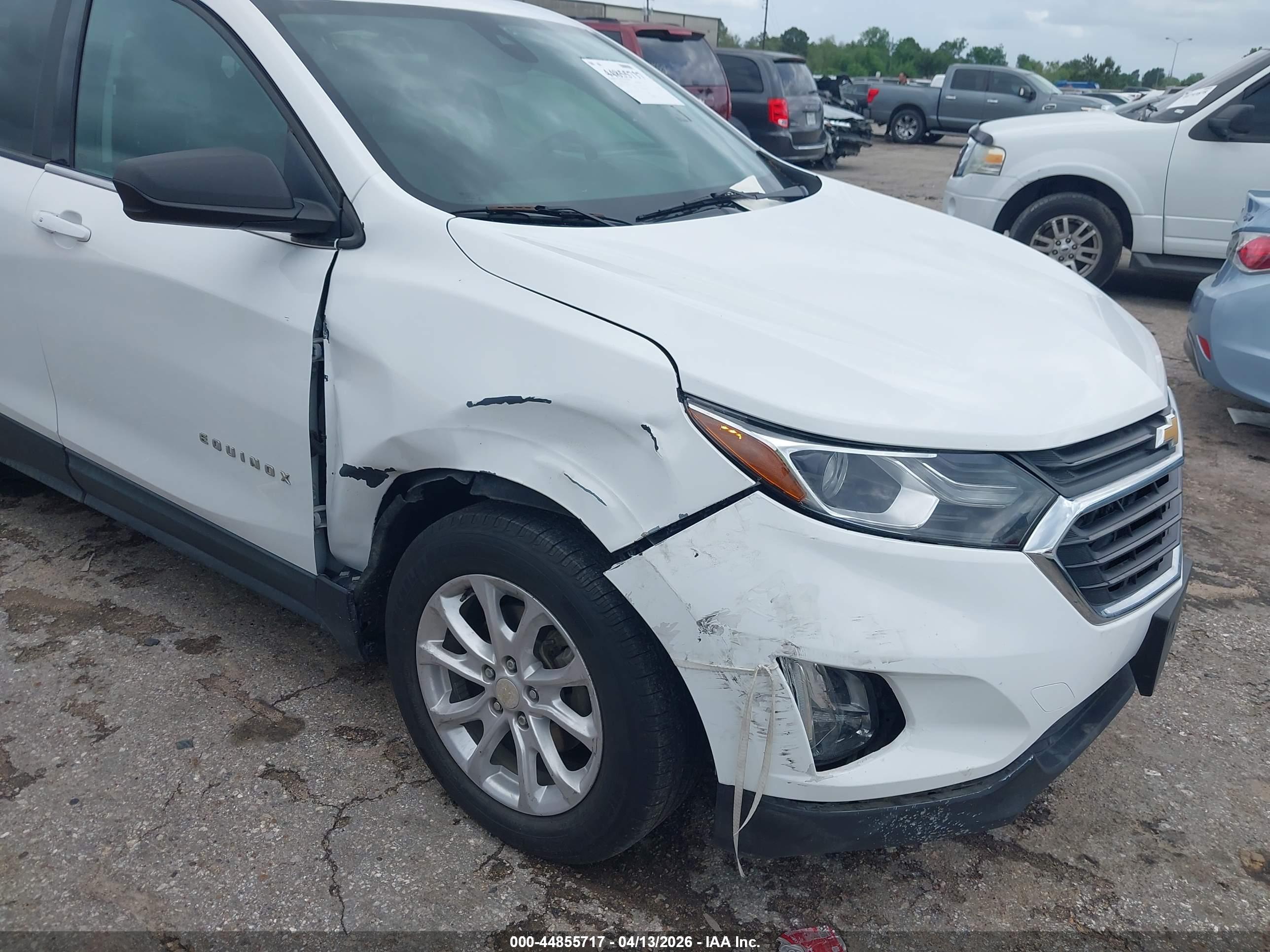 CHEVROLET EQUINOX image 6
