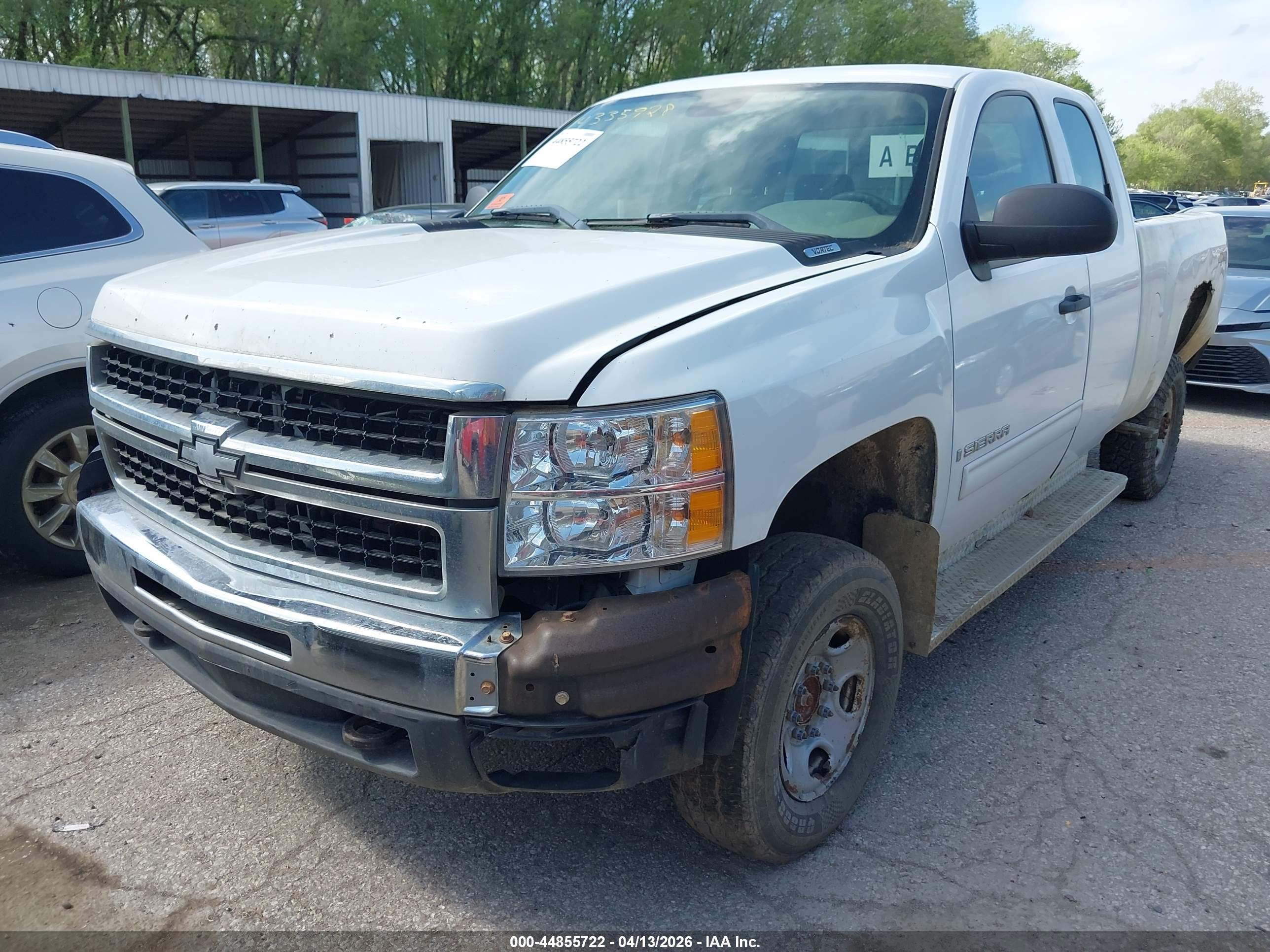 CHEVROLET SILVERADO image 2