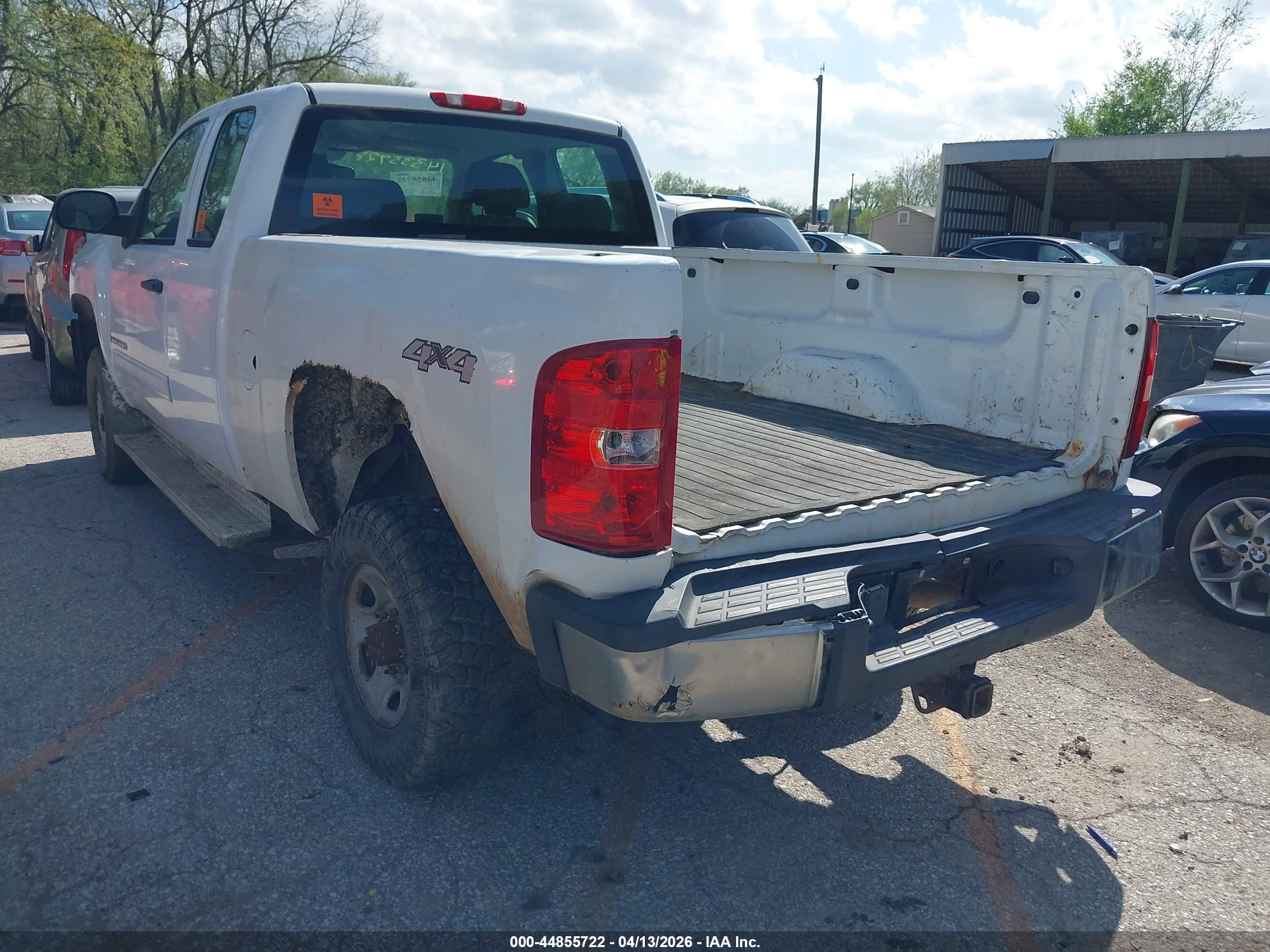 CHEVROLET SILVERADO image 3