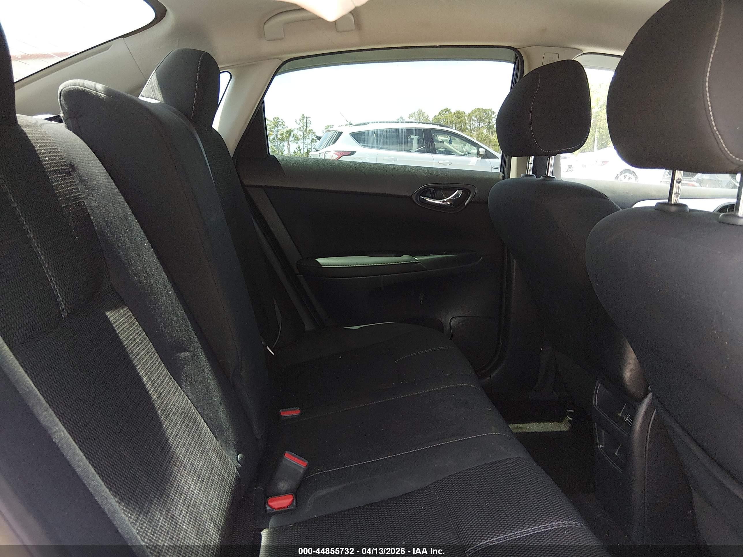NISSAN SENTRA image 8