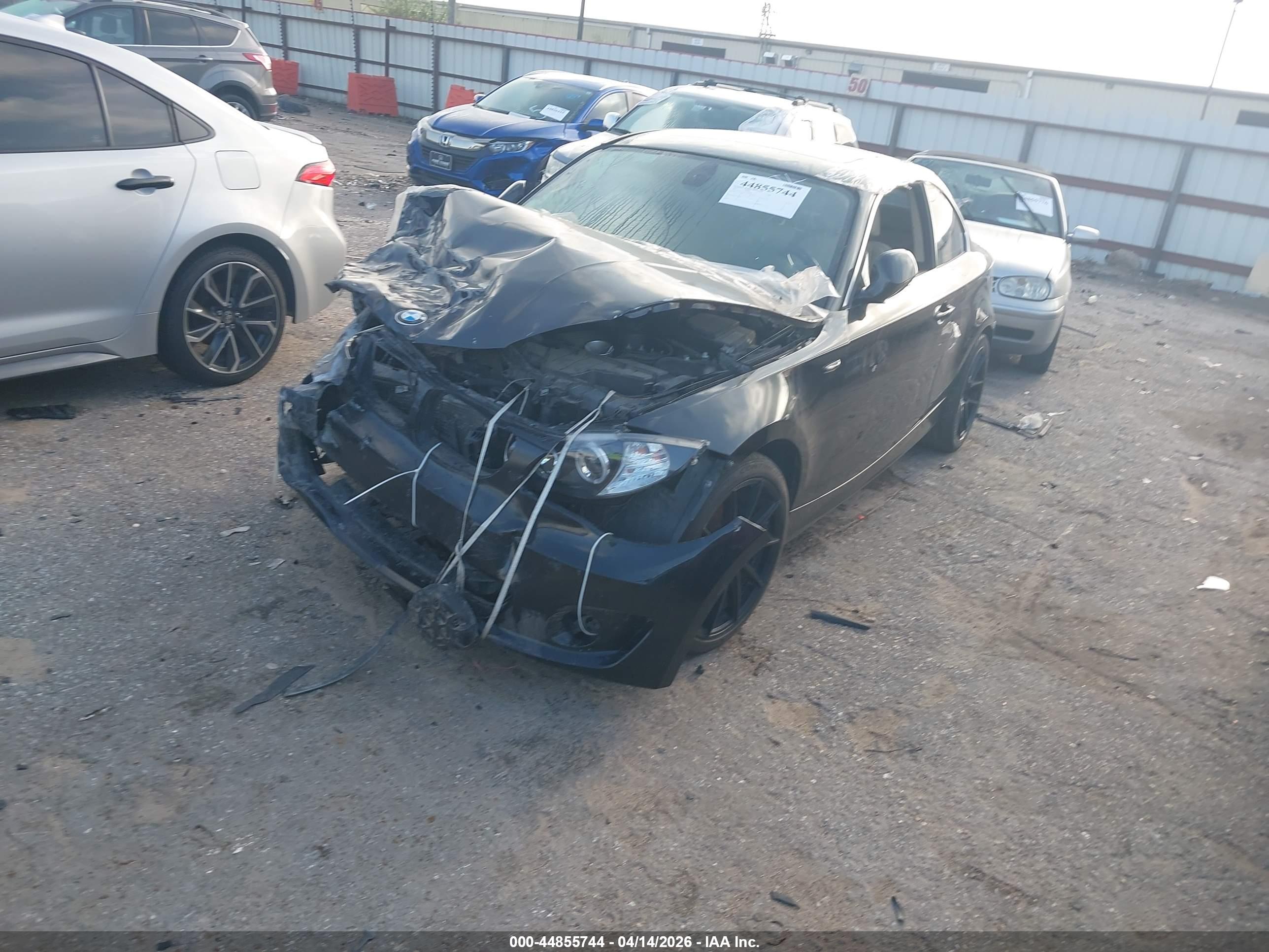 BMW 128I image 2