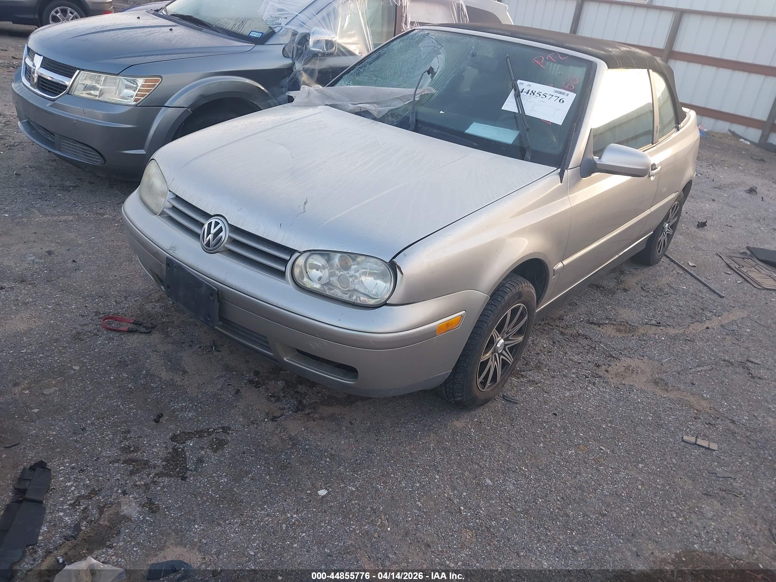 VOLKSWAGEN CABRIO image 2