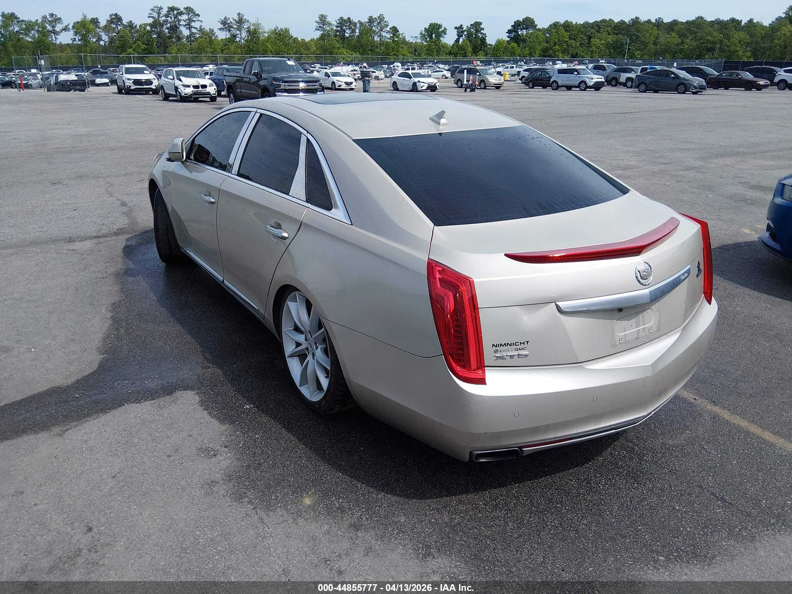 CADILLAC XTS image 3