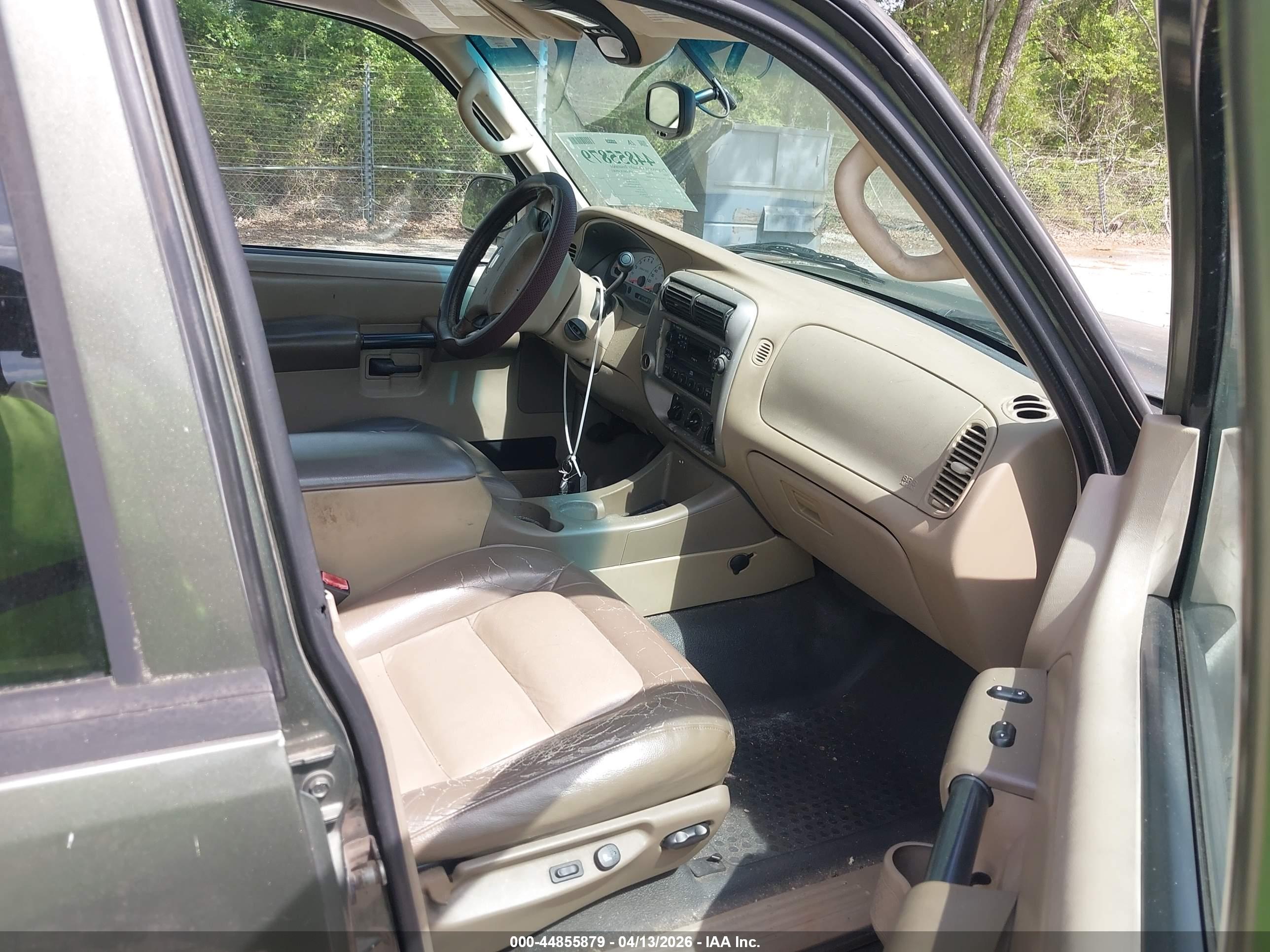 FORD EXPLORER image 5