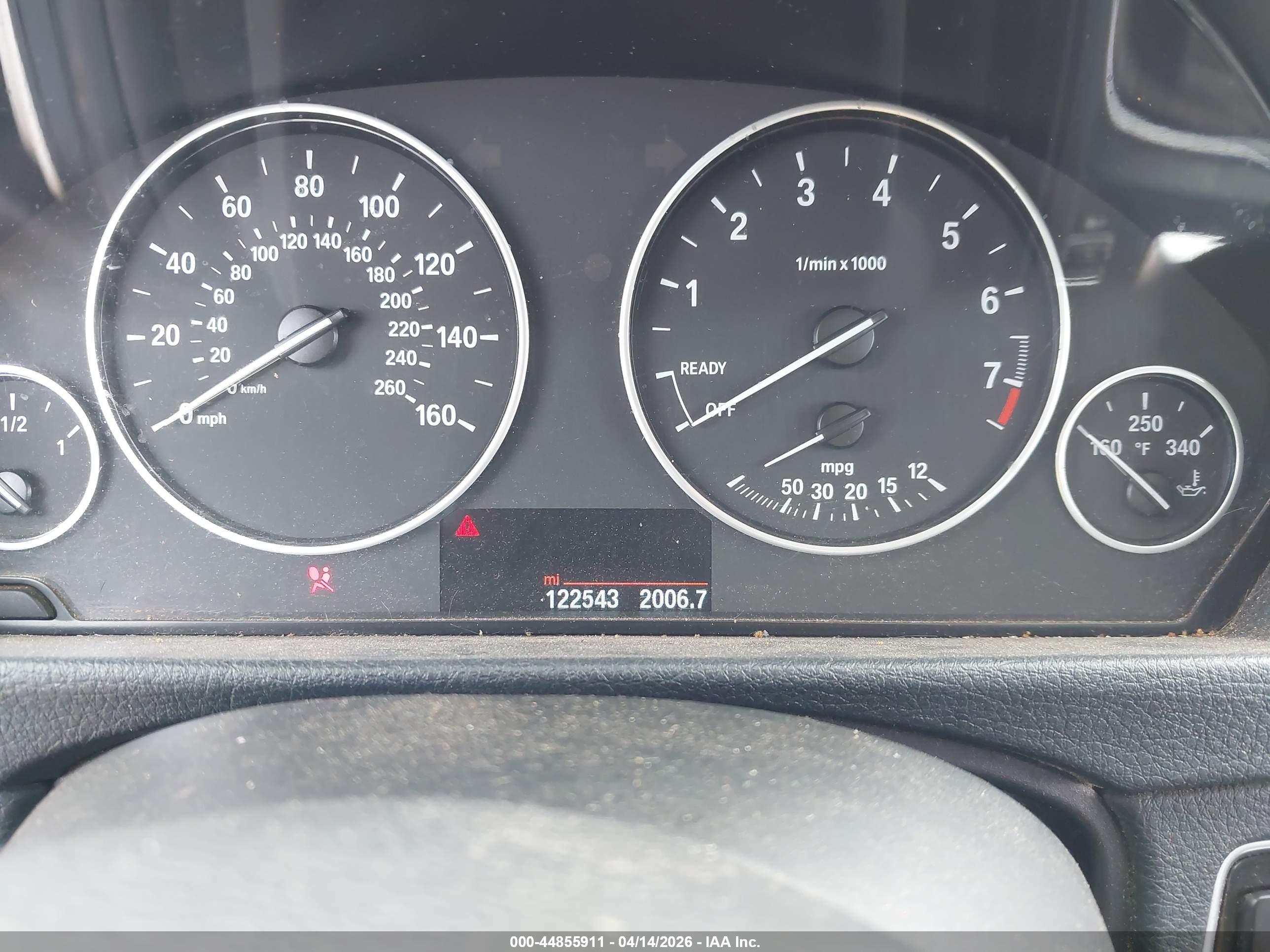 BMW 328I image 7
