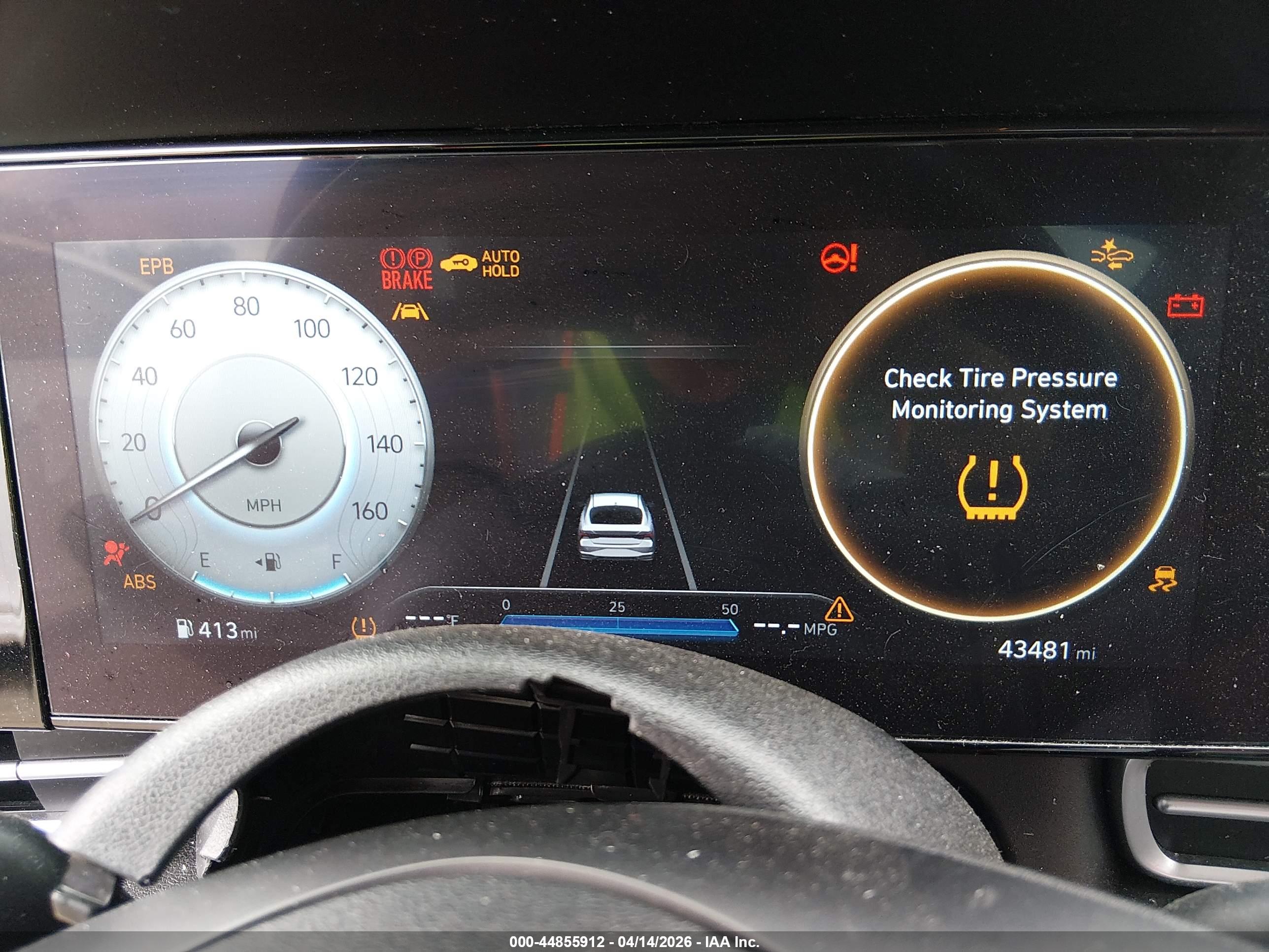 HYUNDAI ELANTRA image 7