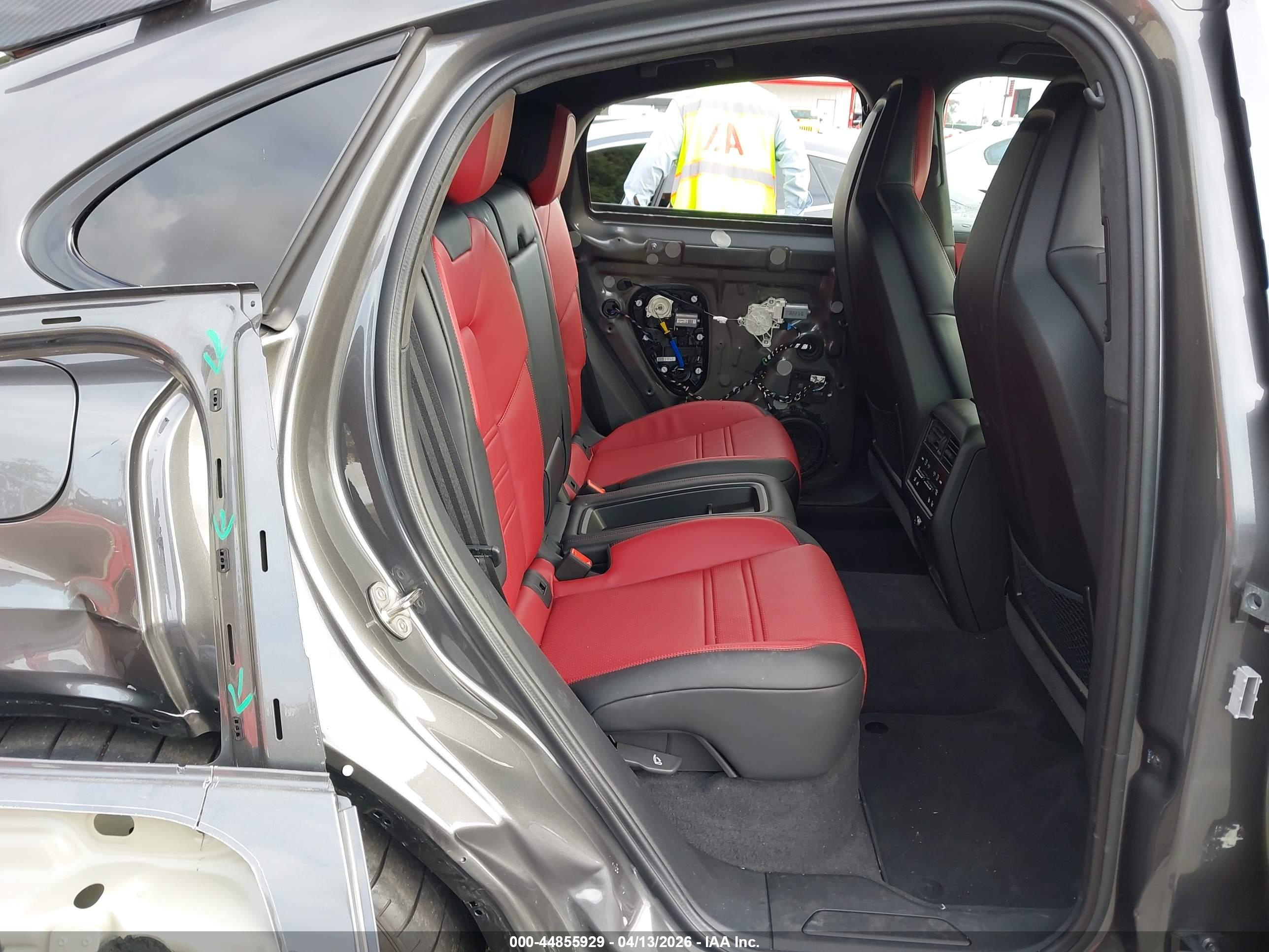 PORSCHE CAYENNE image 8