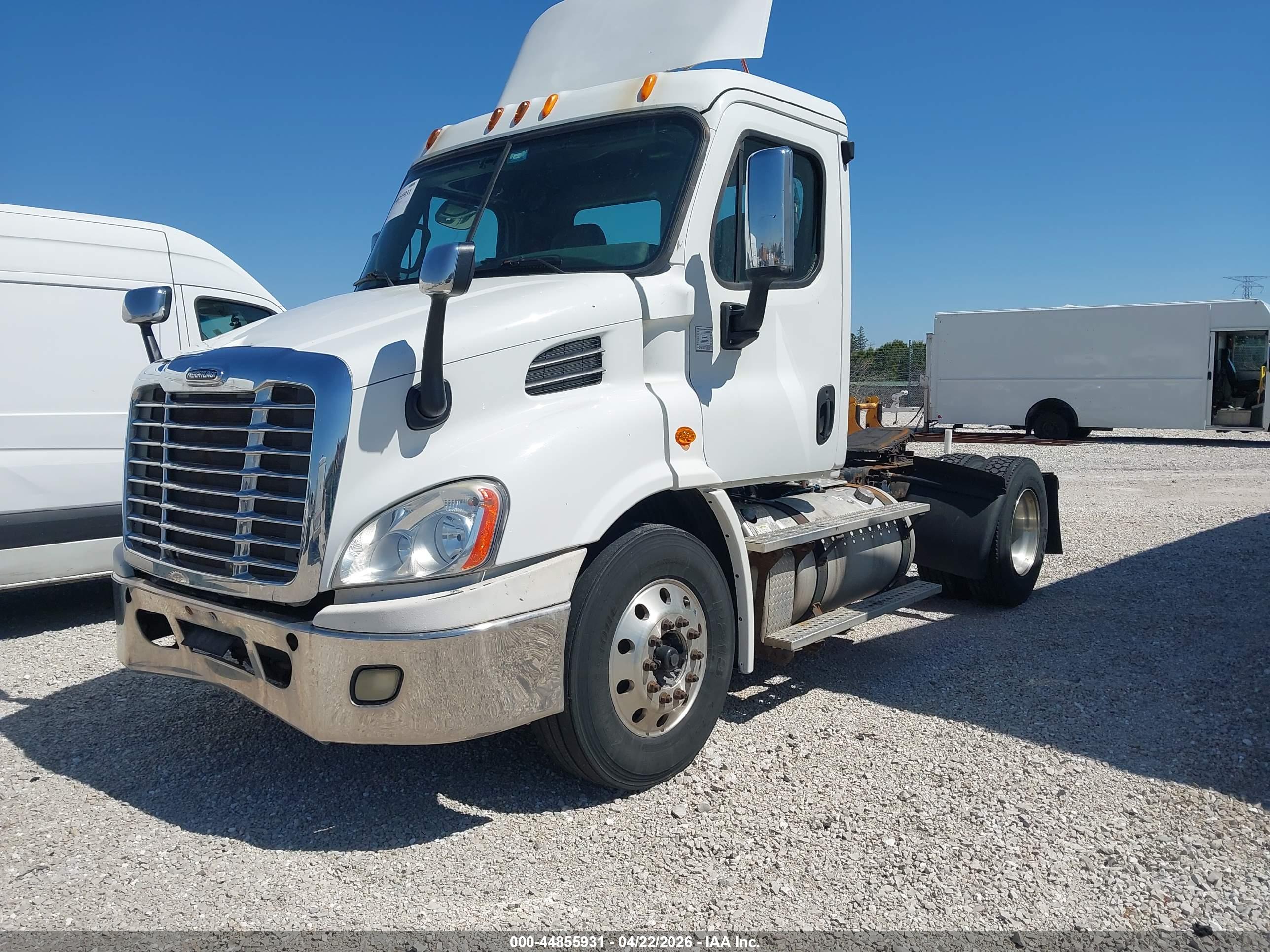 FREIGHTLINER CASCADIA image 2