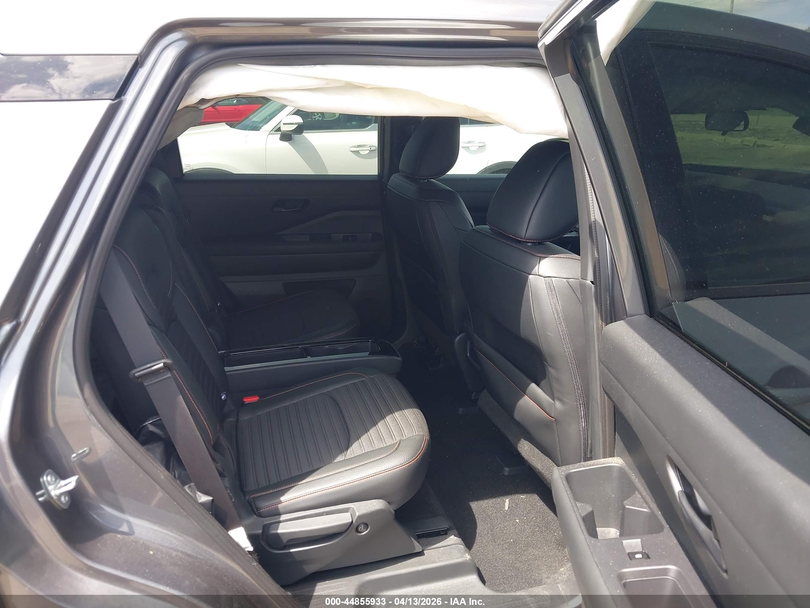 NISSAN PATHFINDER image 8