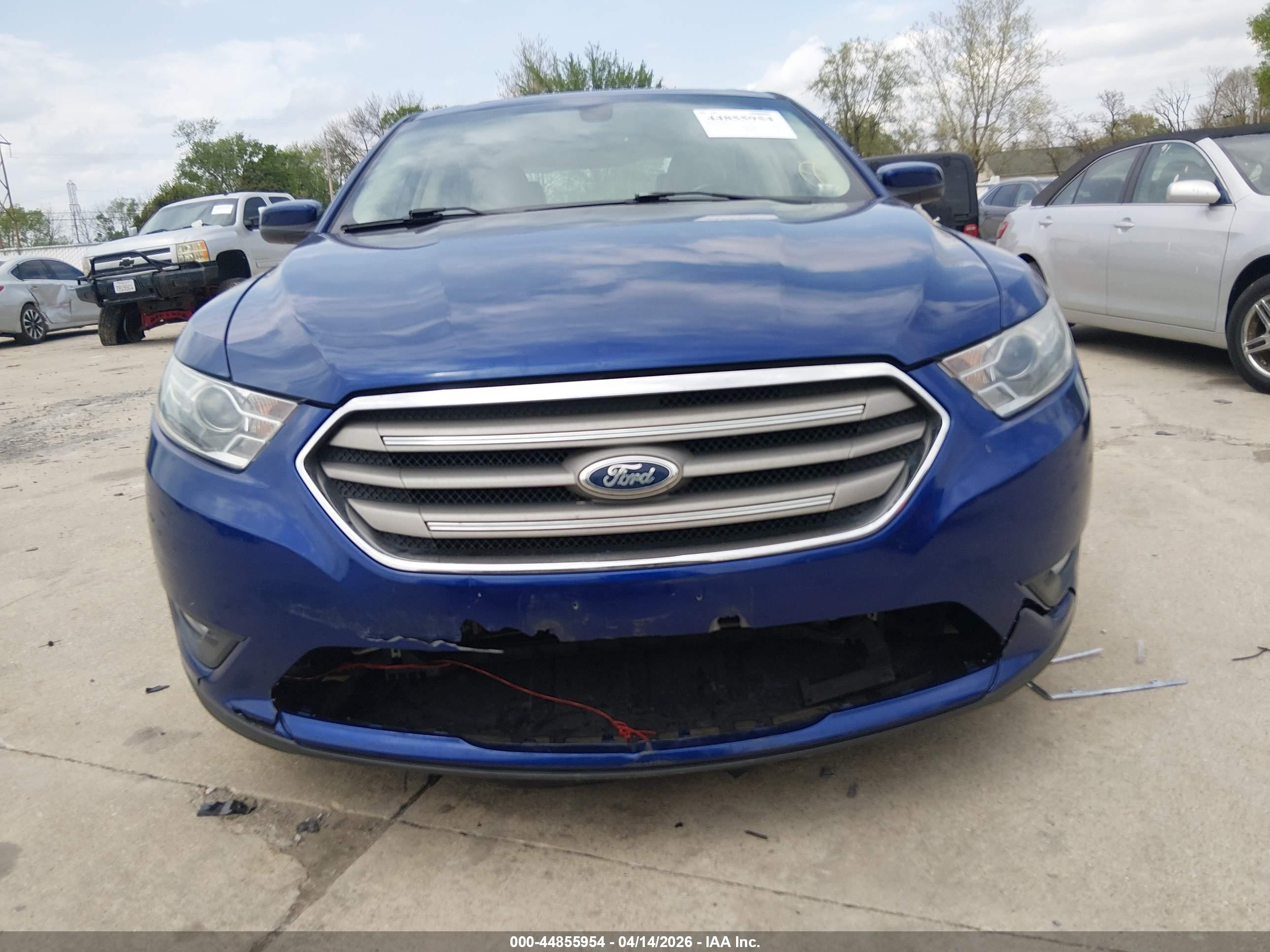 FORD TAURUS image 6