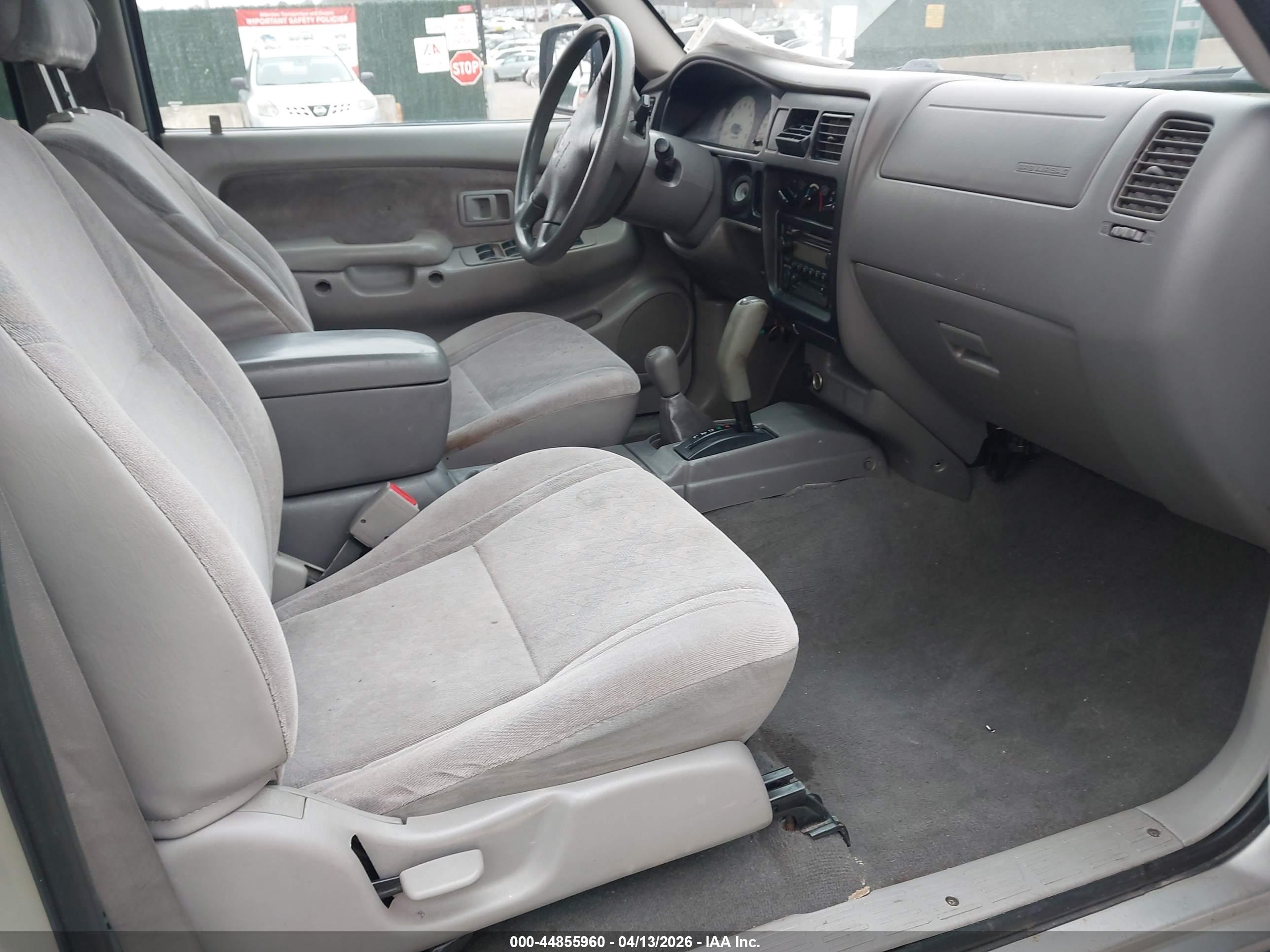 TOYOTA TACOMA image 5
