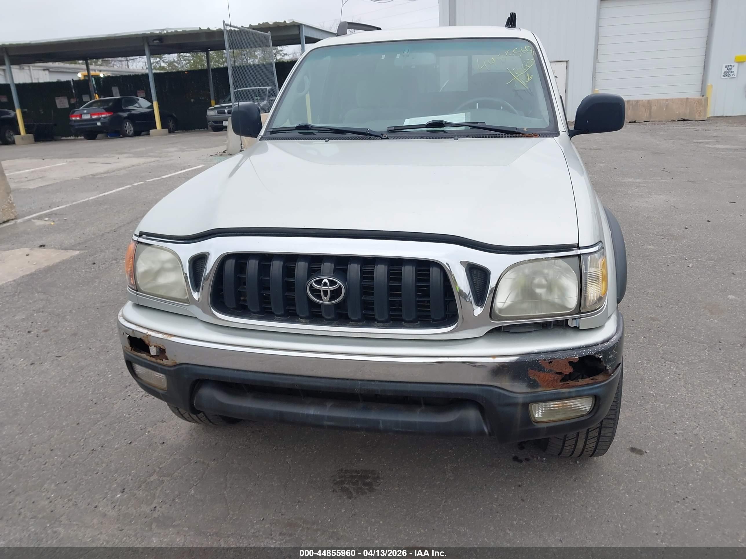 TOYOTA TACOMA image 6