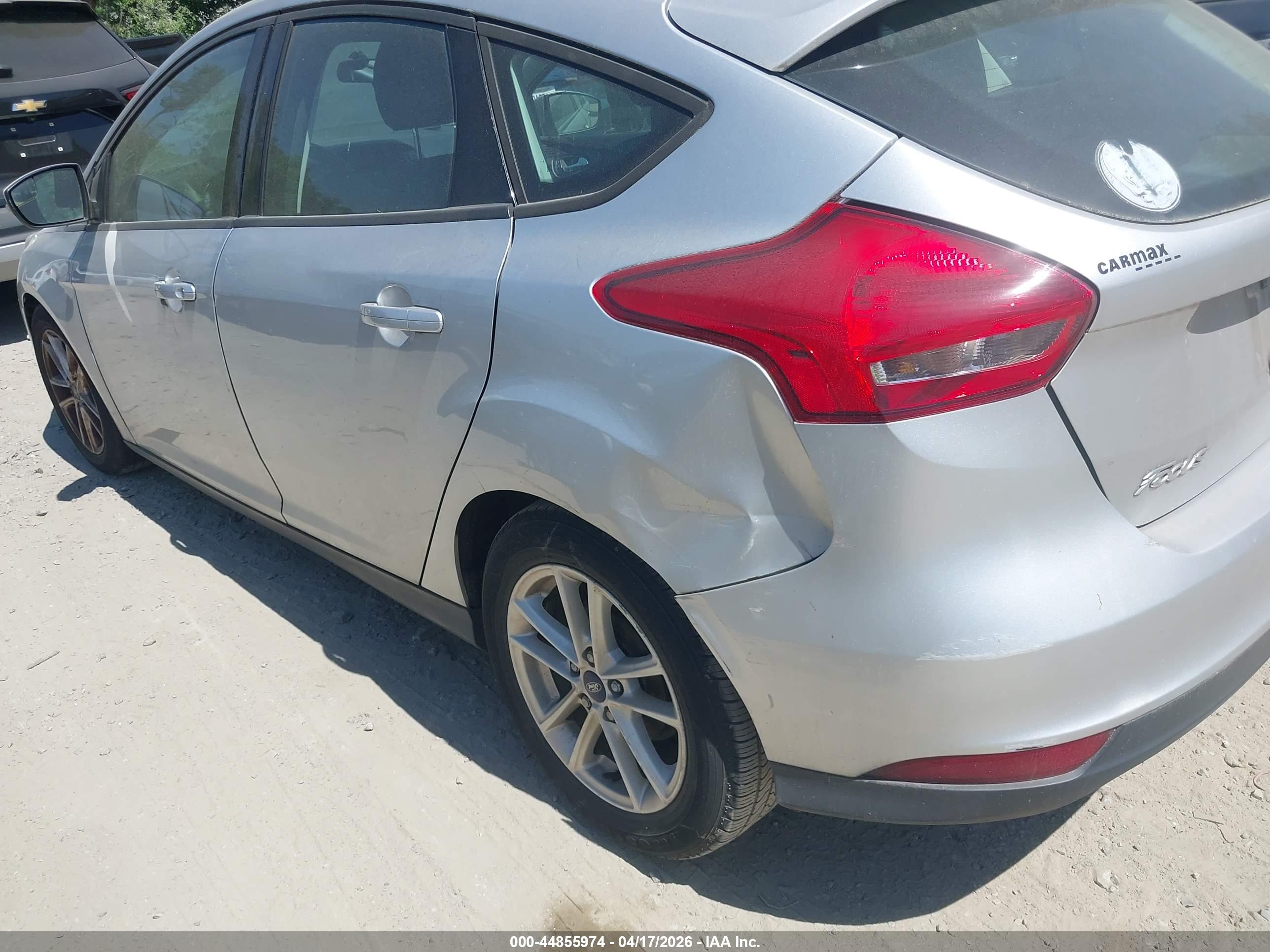 FORD FOCUS image 6