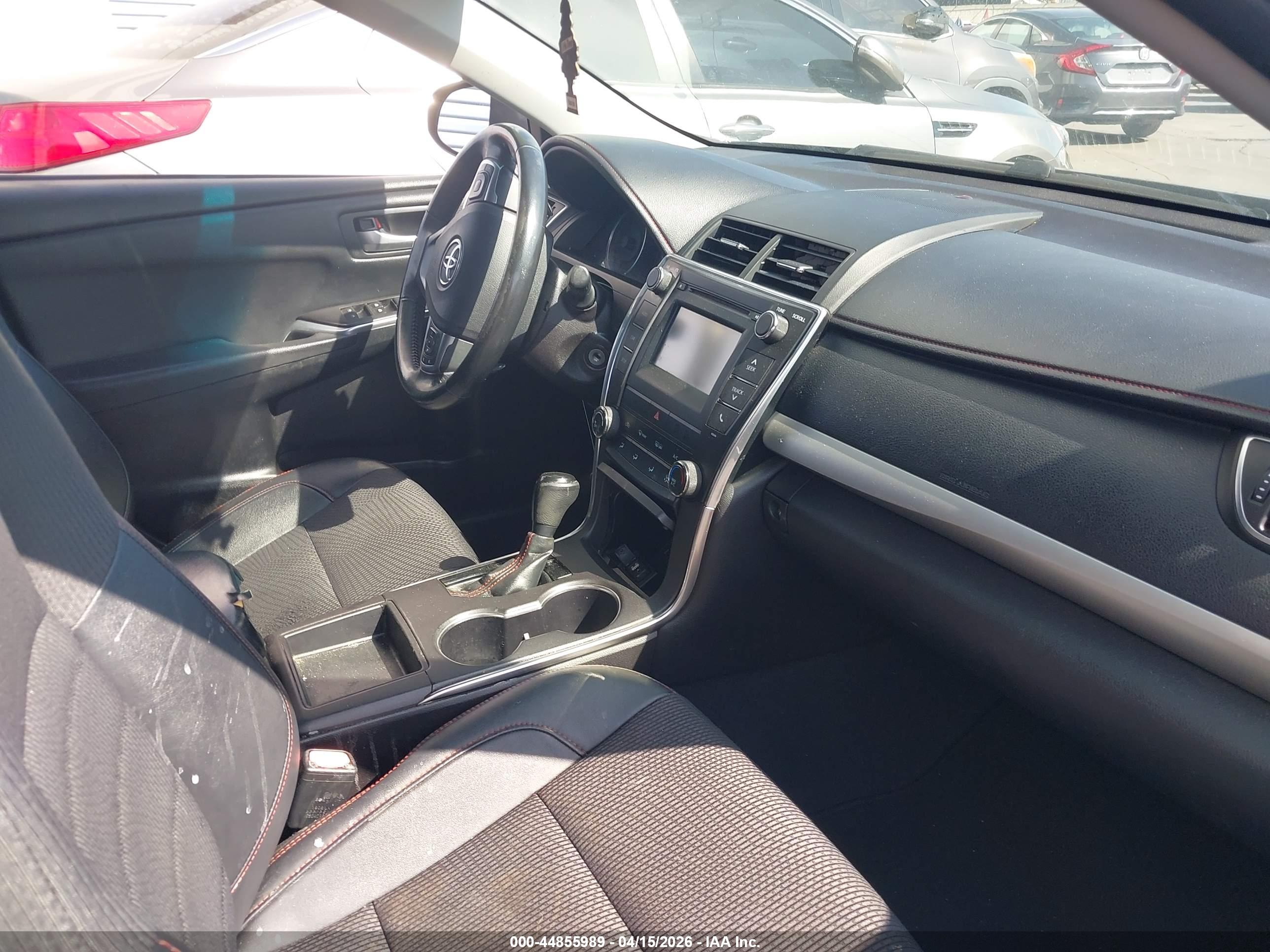 TOYOTA CAMRY image 5