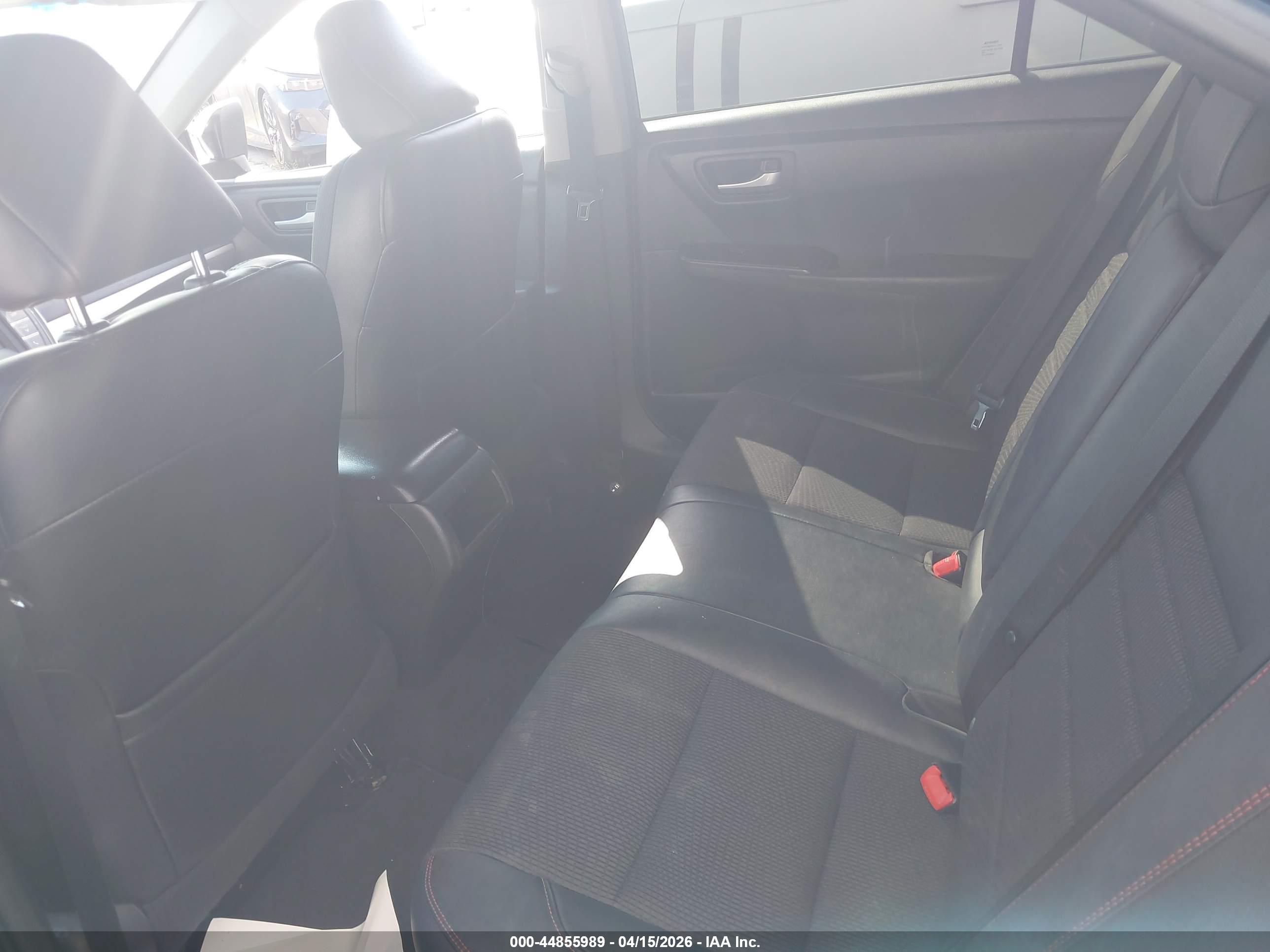 TOYOTA CAMRY image 8