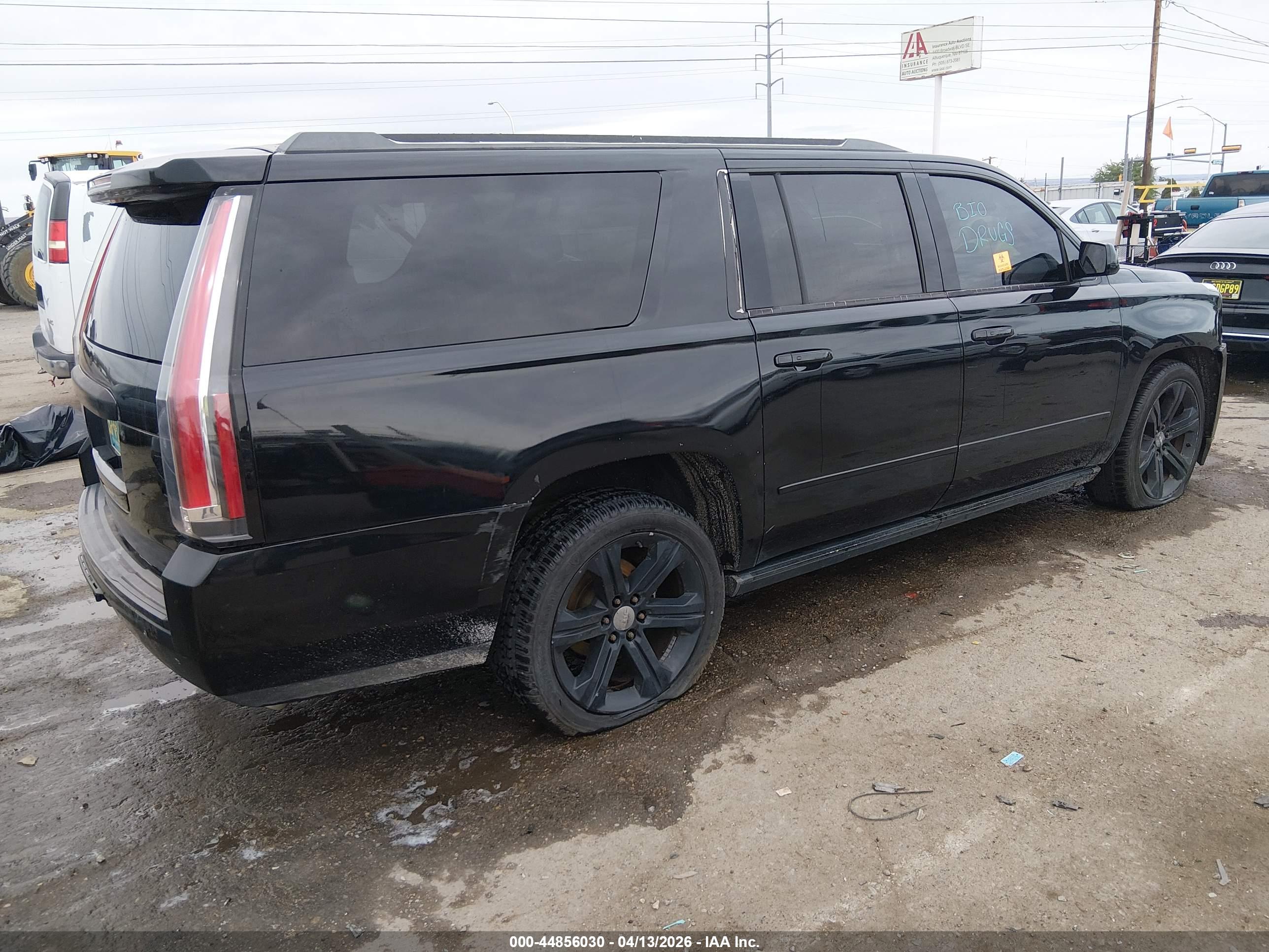 GMC YUKON image 4