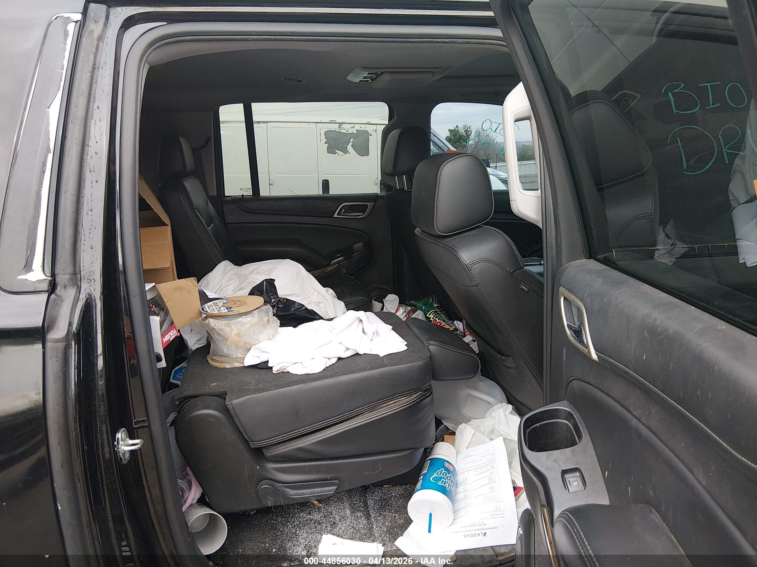 GMC YUKON image 8
