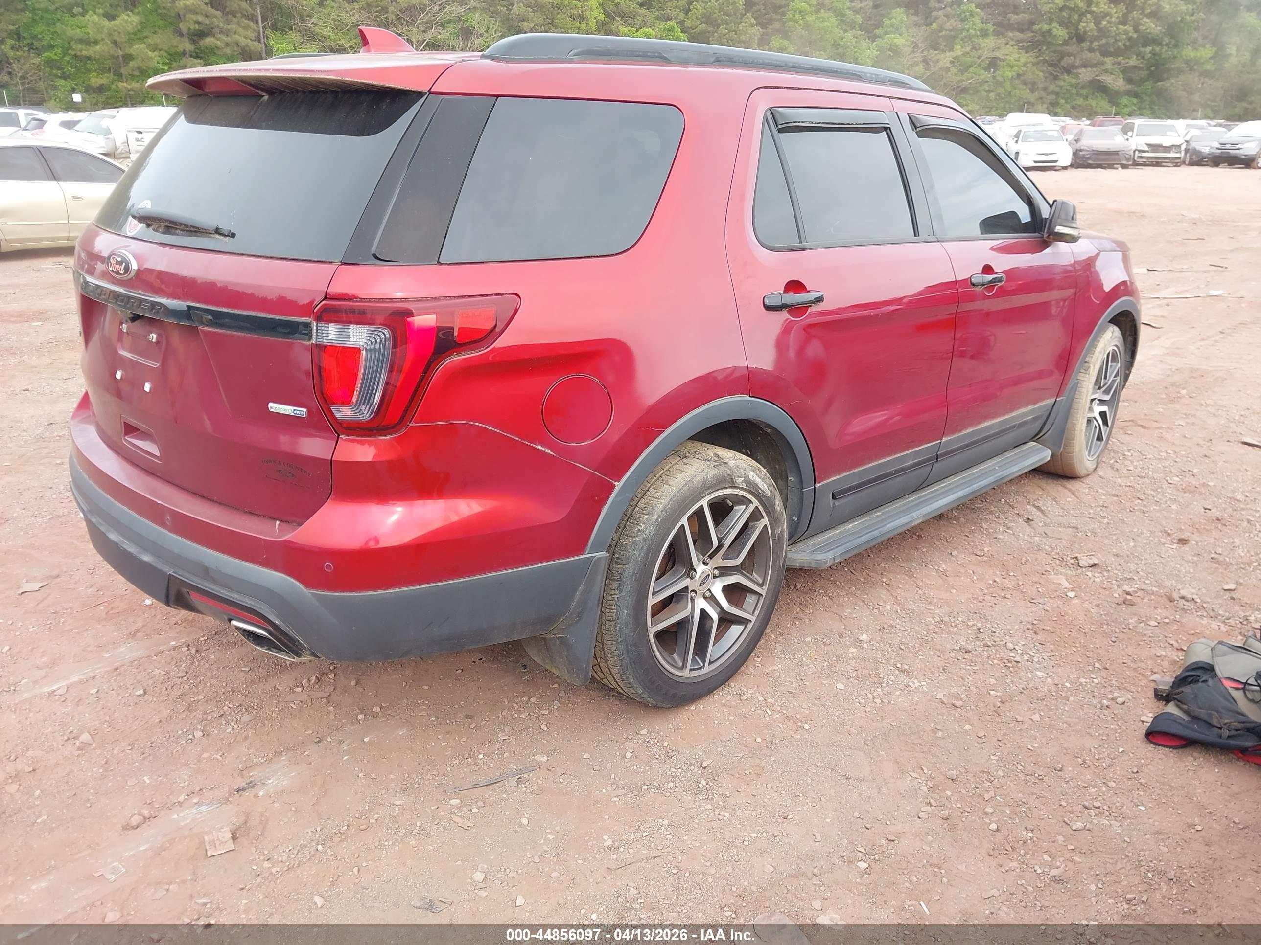 FORD EXPLORER image 4