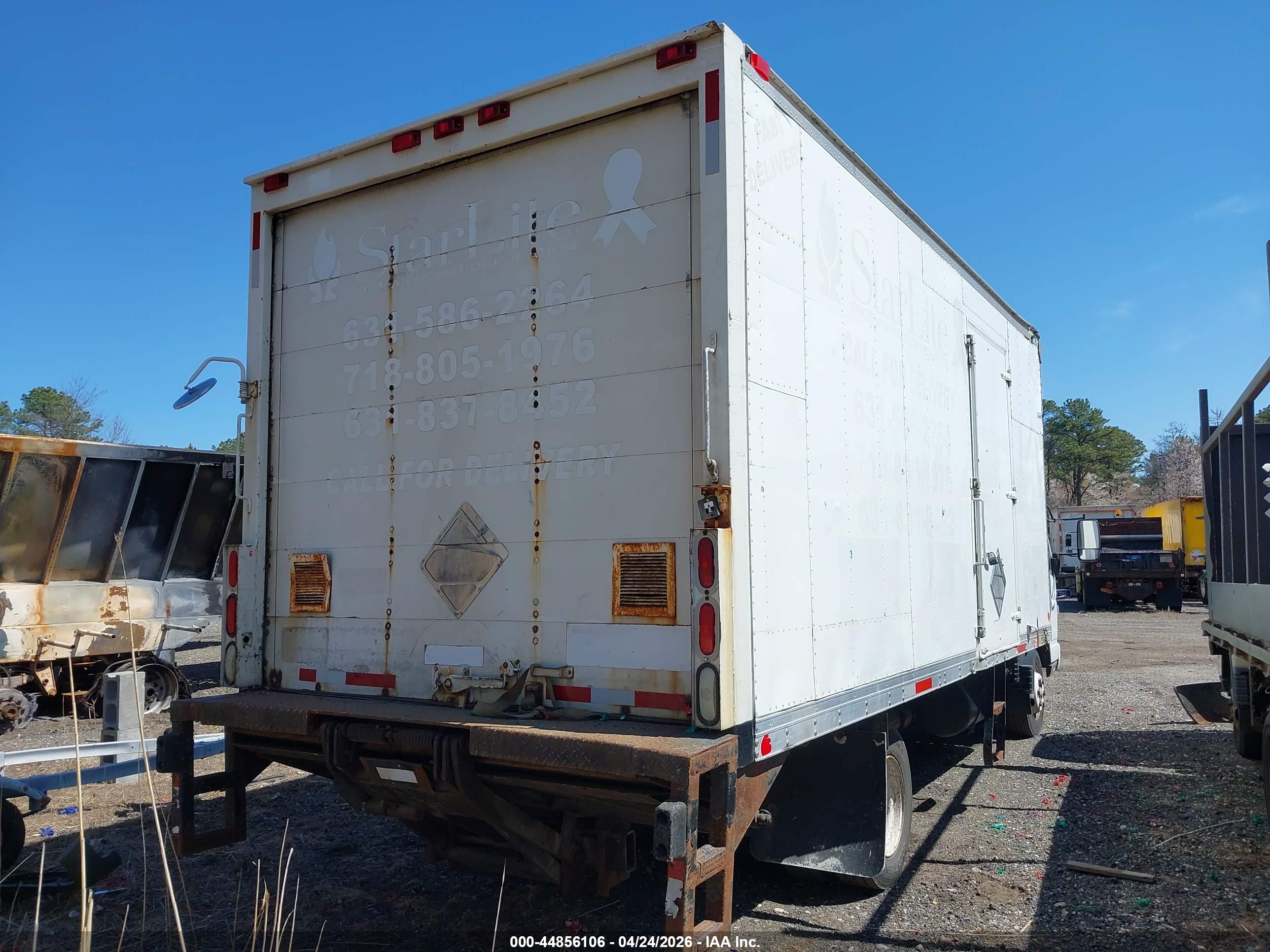 MITSUBISHI FUSO image 4