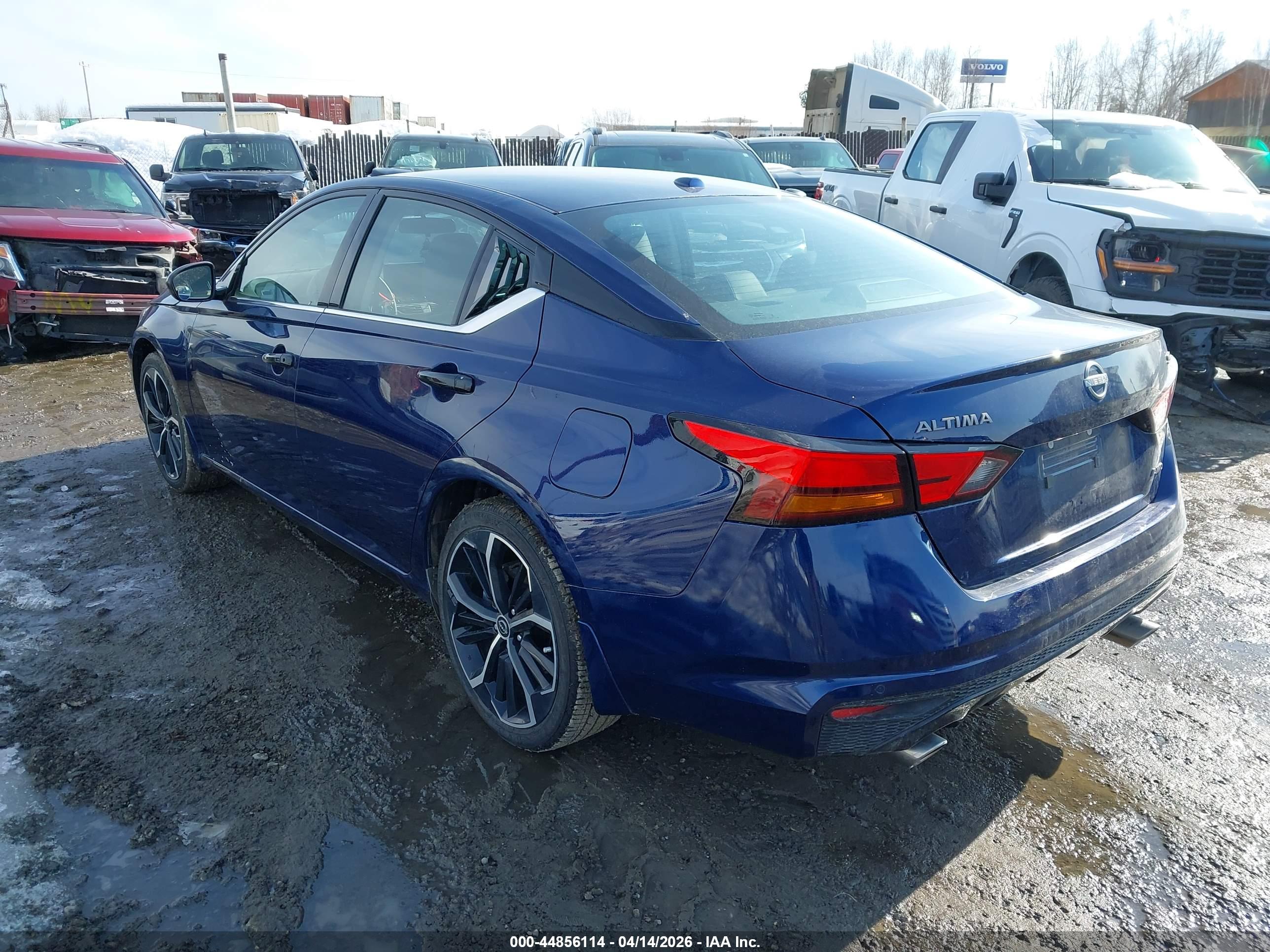 NISSAN ALTIMA image 3