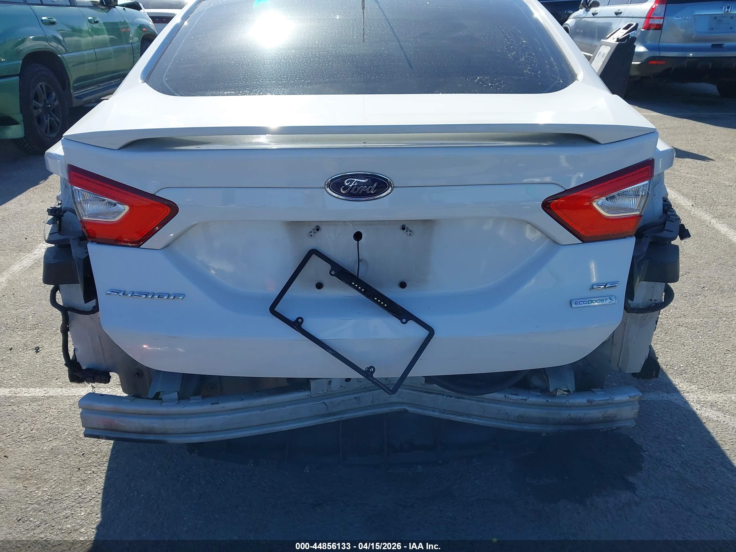 FORD FUSION image 6