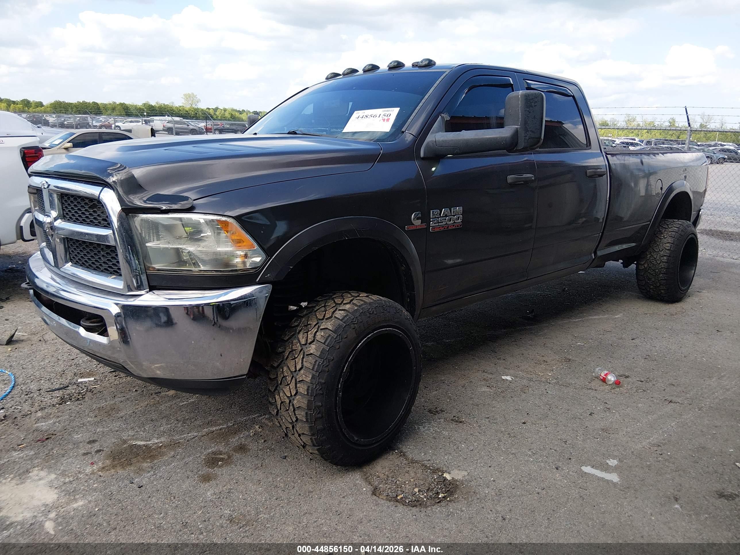 RAM 2500 image 2