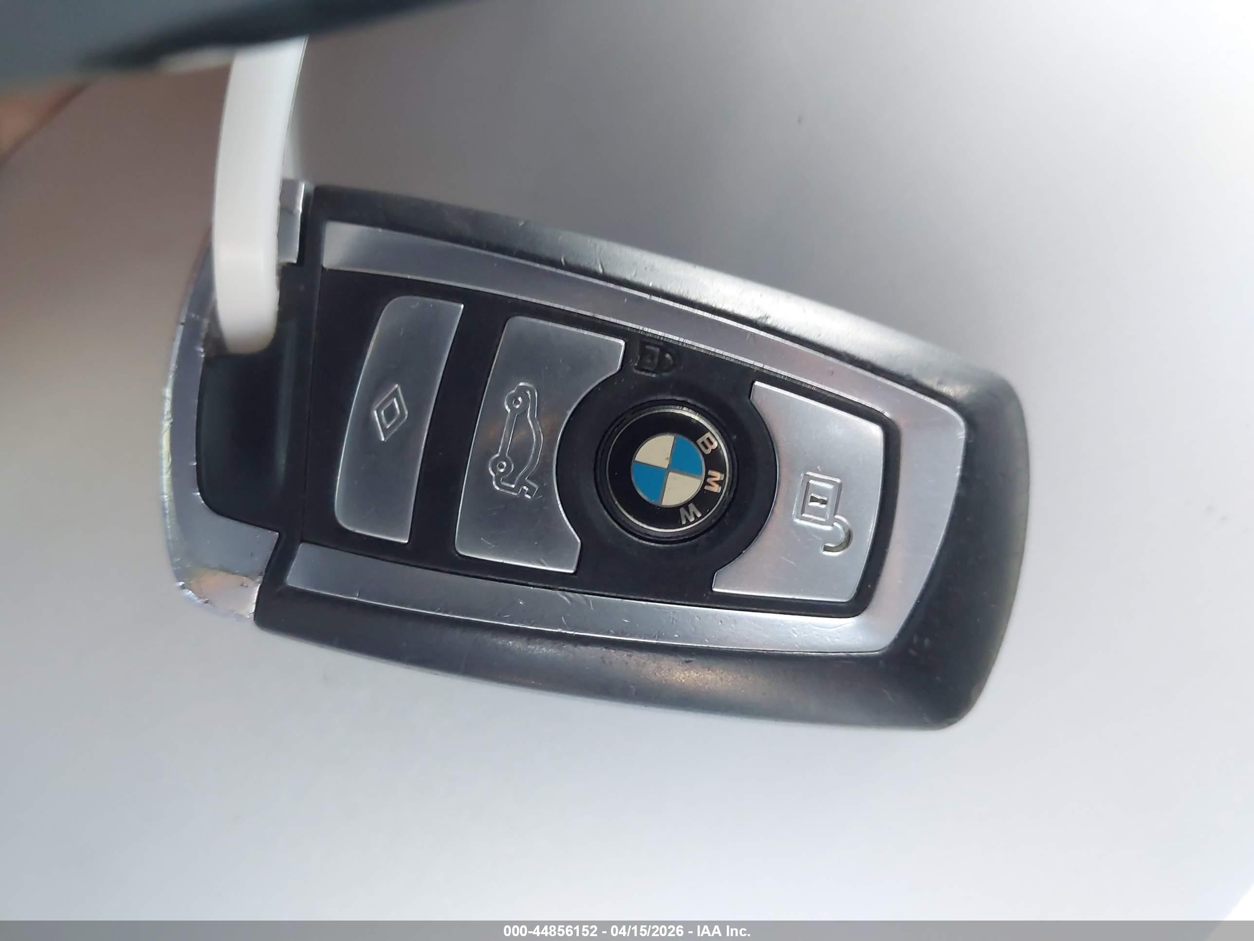 BMW 650I image 11