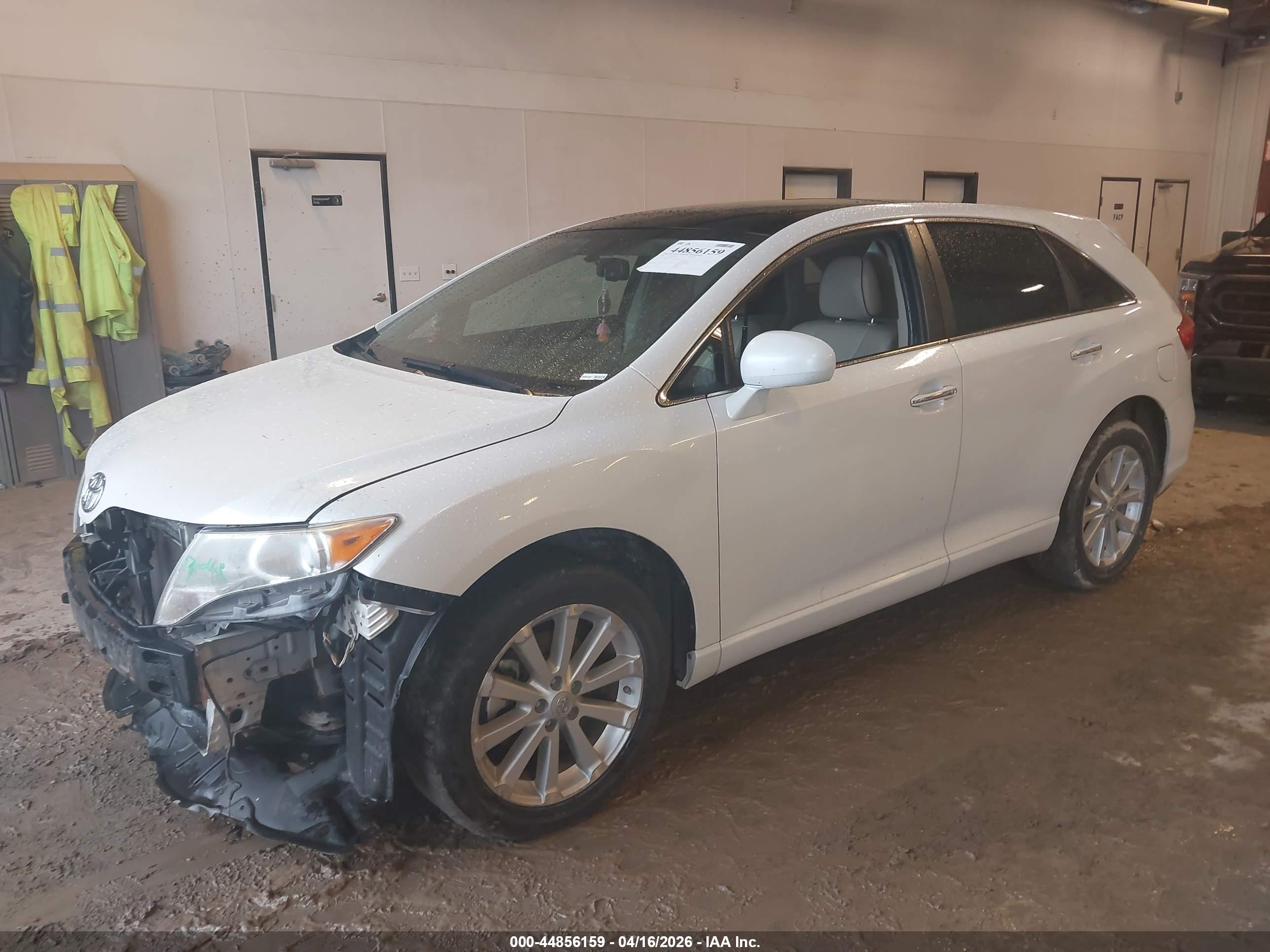 TOYOTA VENZA image 2
