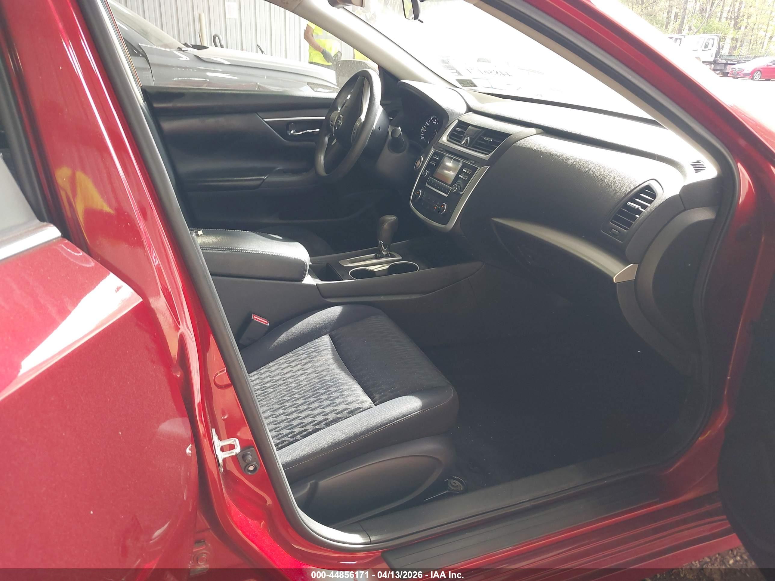 NISSAN ALTIMA image 5