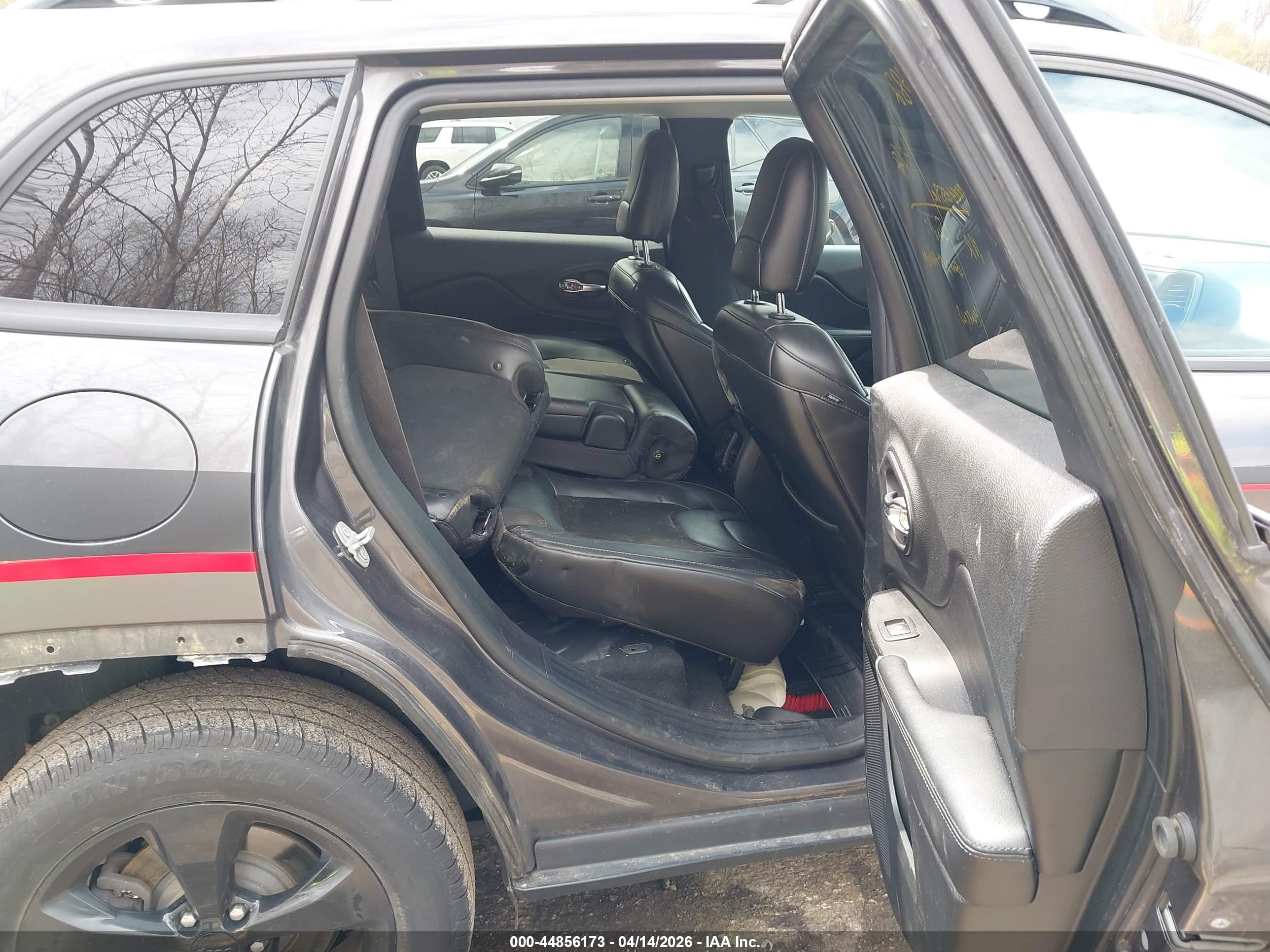 JEEP CHEROKEE image 8