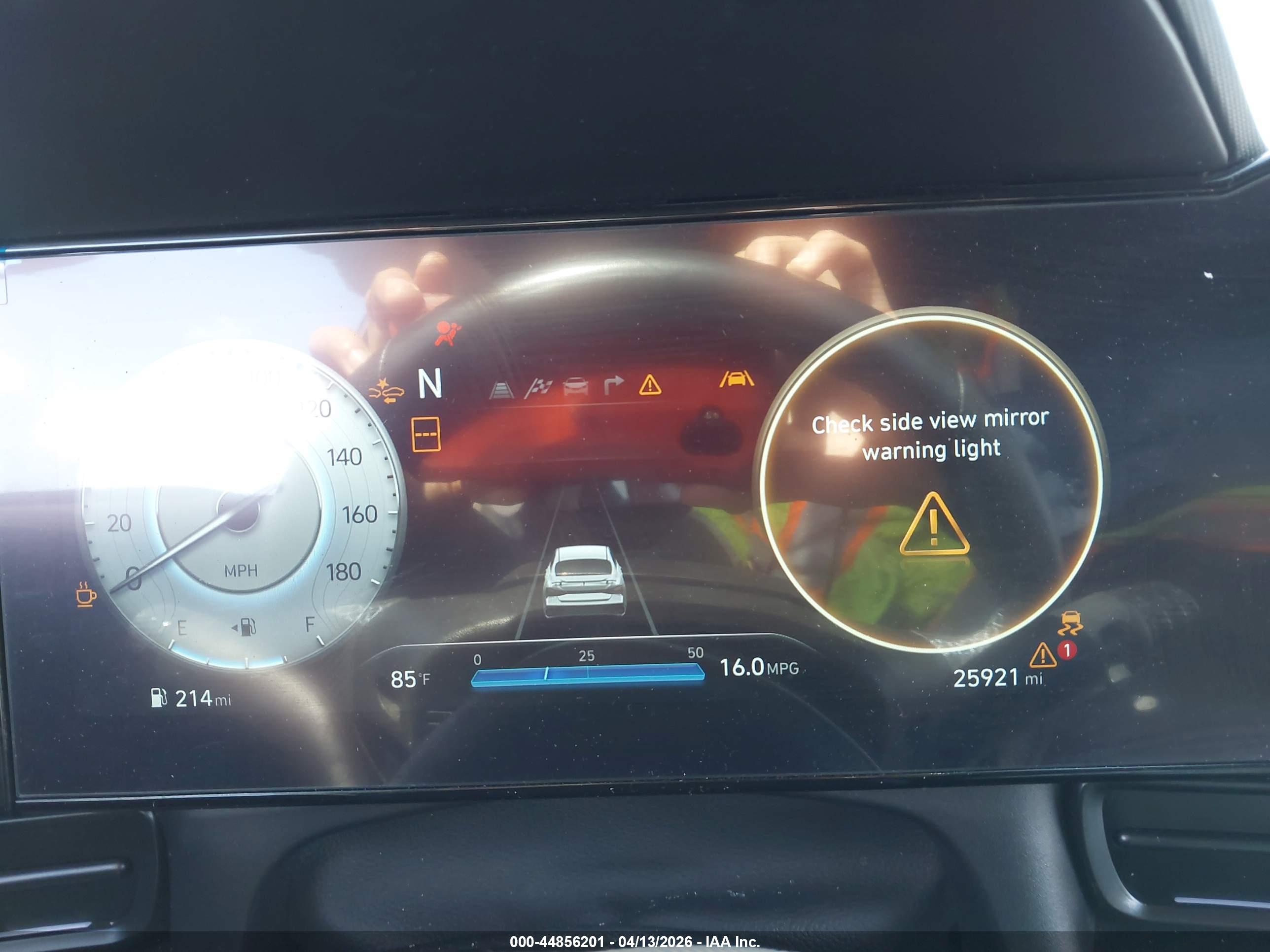 HYUNDAI ELANTRA image 7