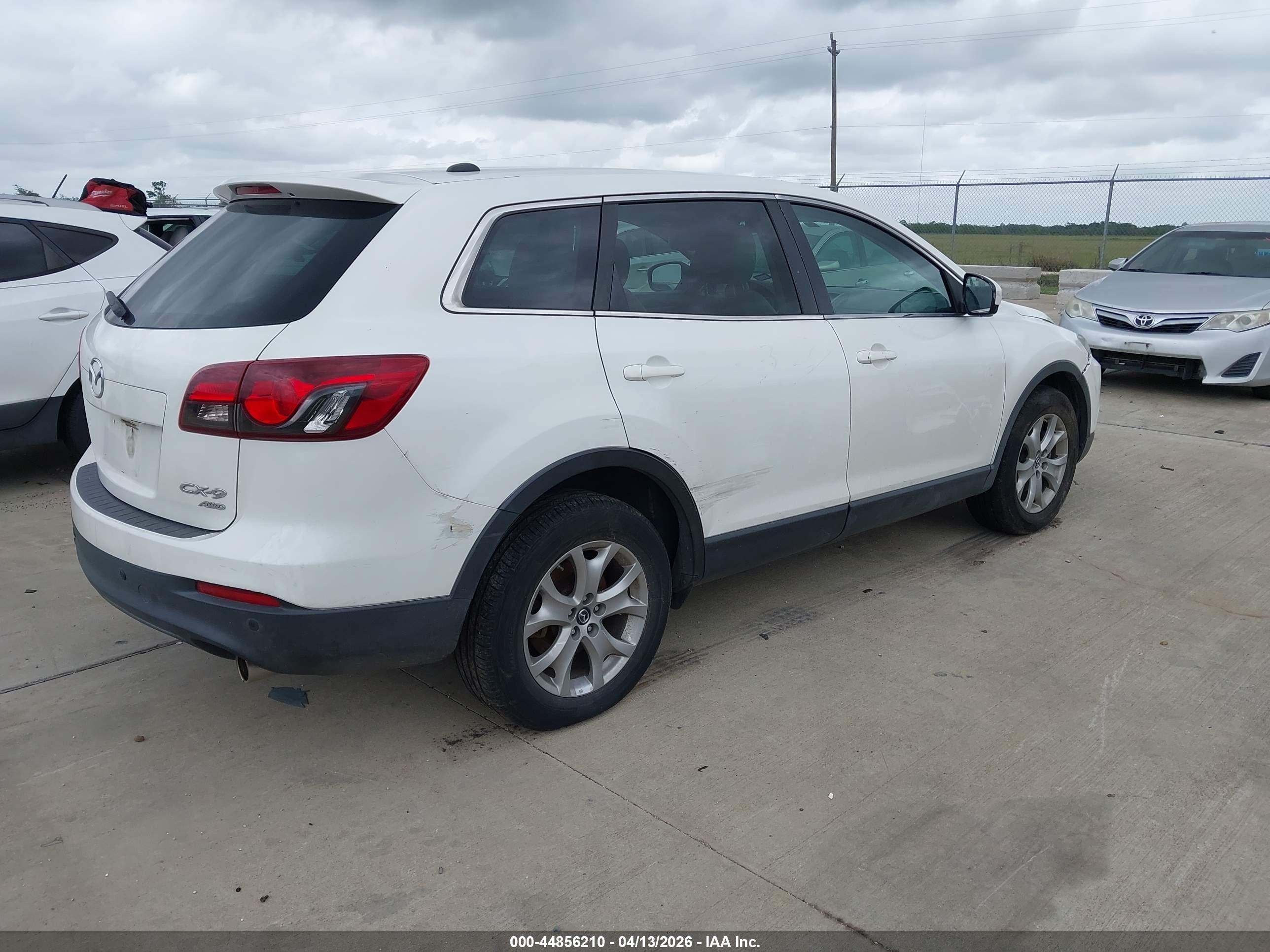 MAZDA CX-9 image 4