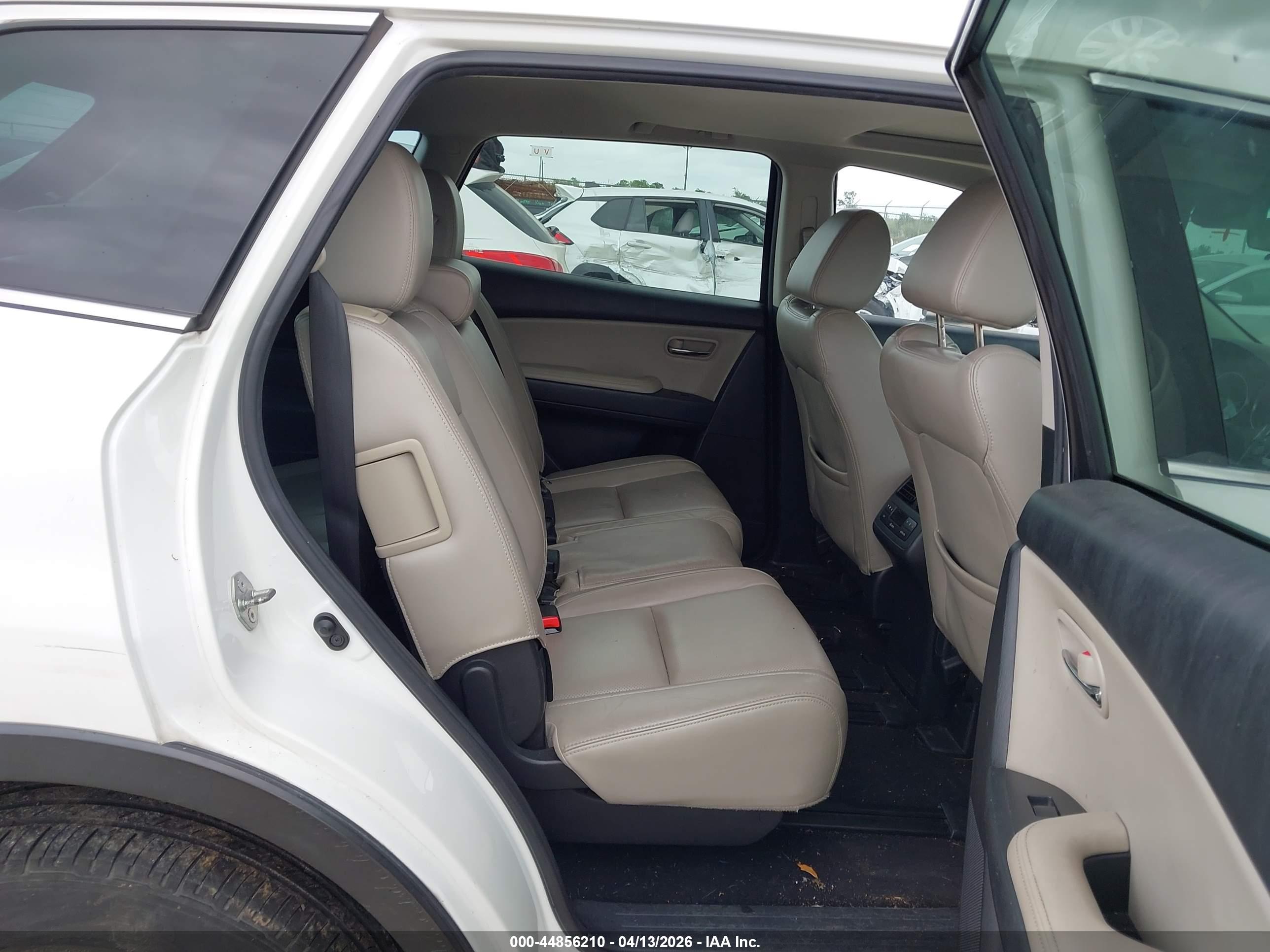 MAZDA CX-9 image 8