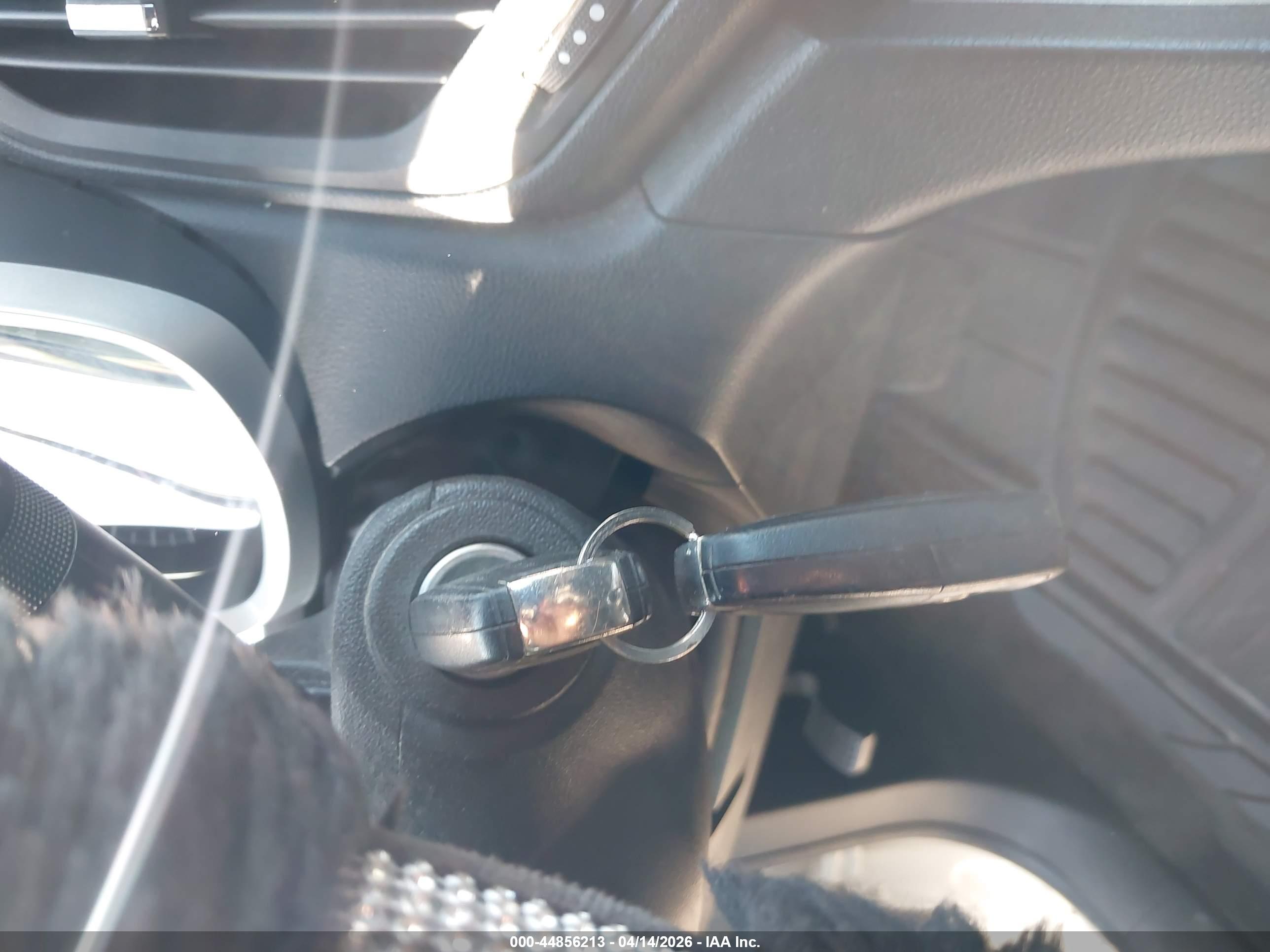 CHEVROLET EQUINOX image 11