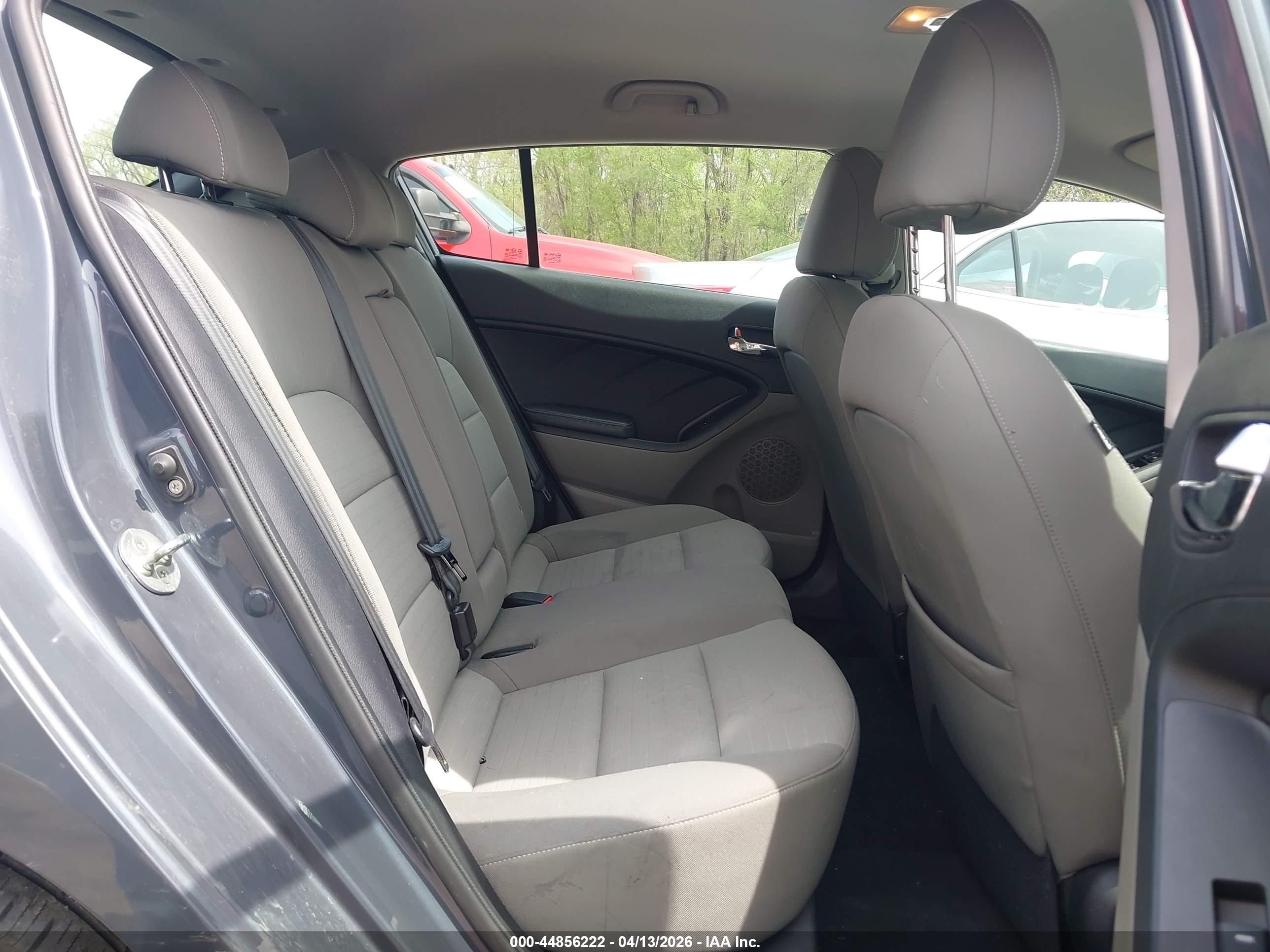 KIA FORTE image 8