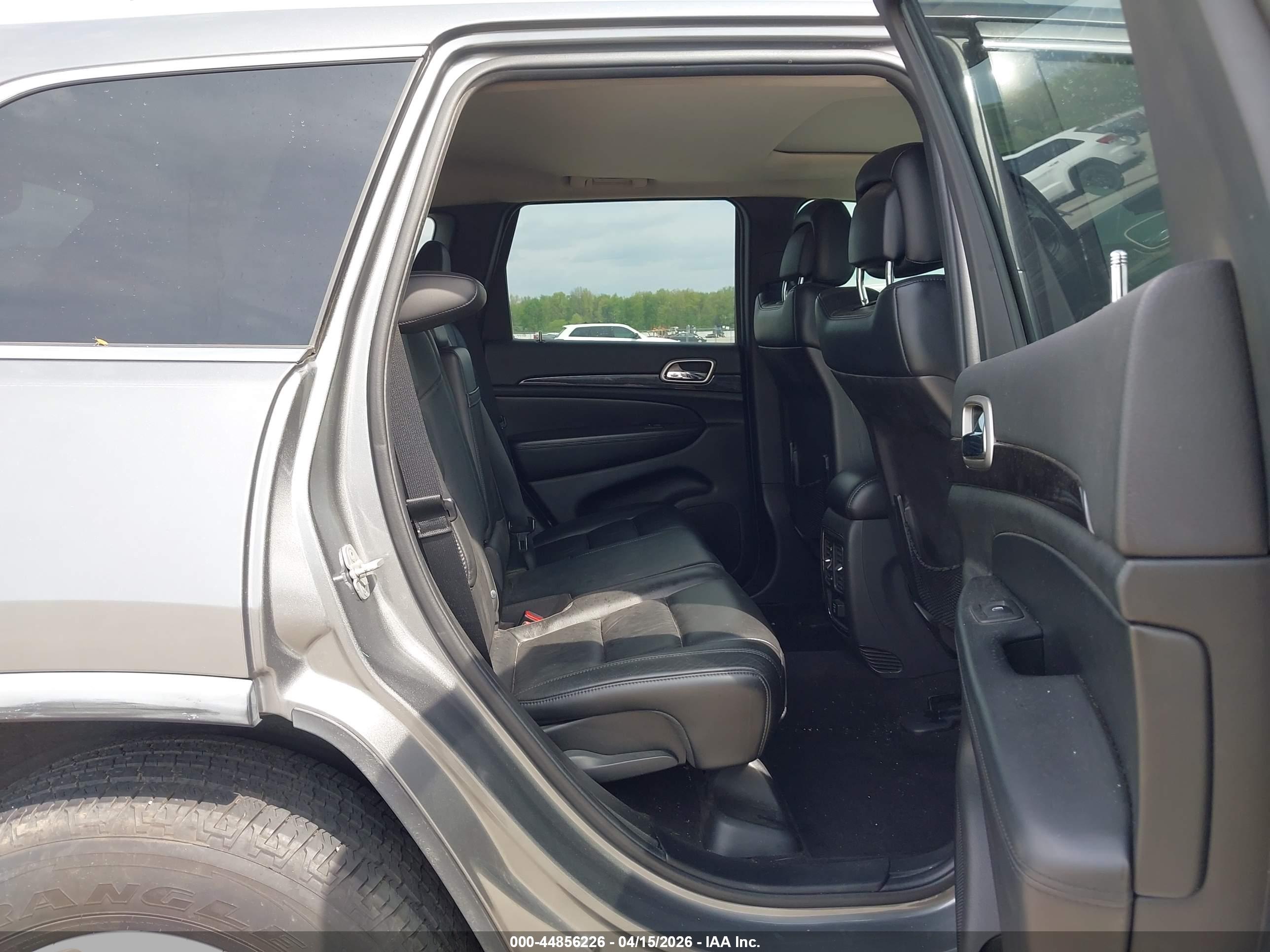 JEEP GRAND image 8